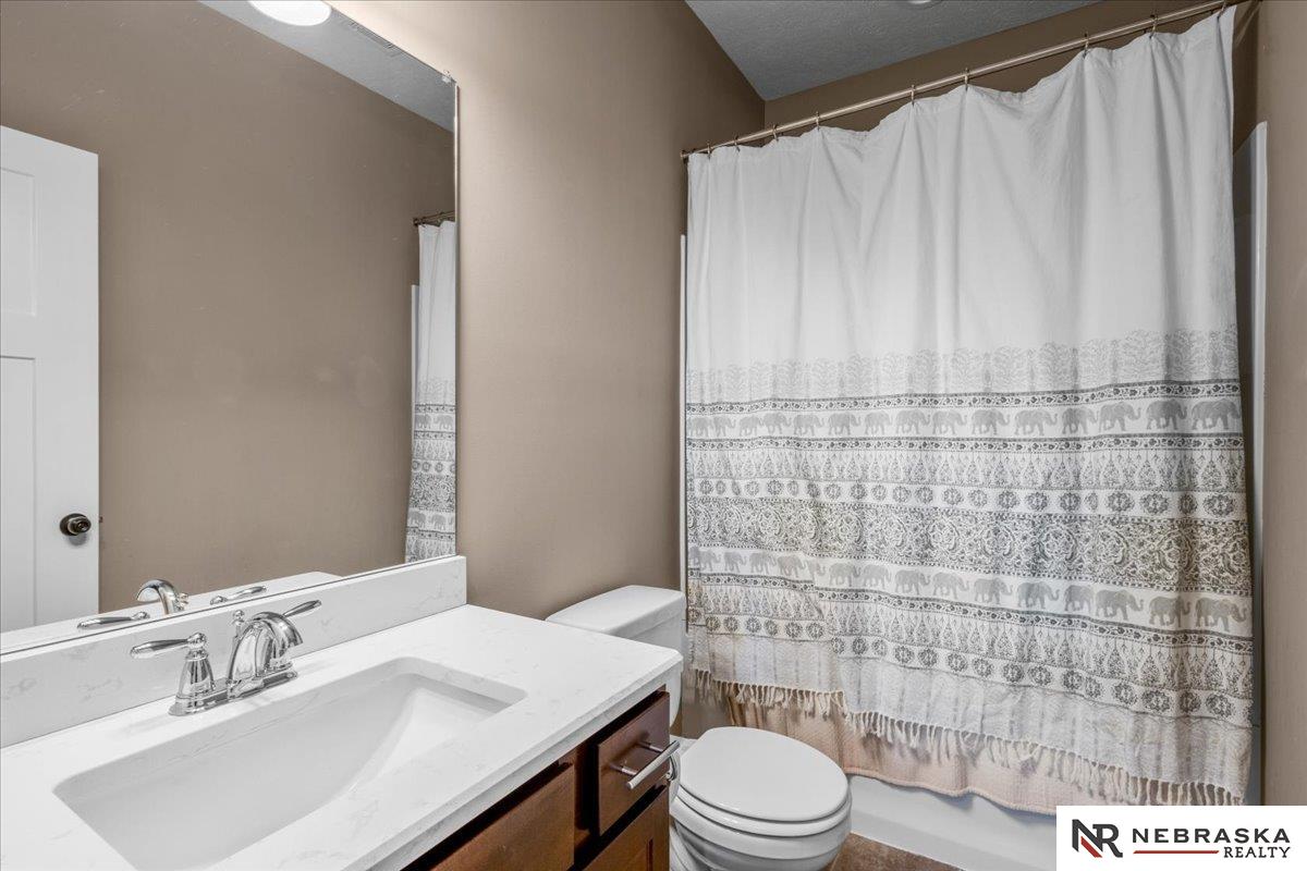 2205 Hedgeapple Road