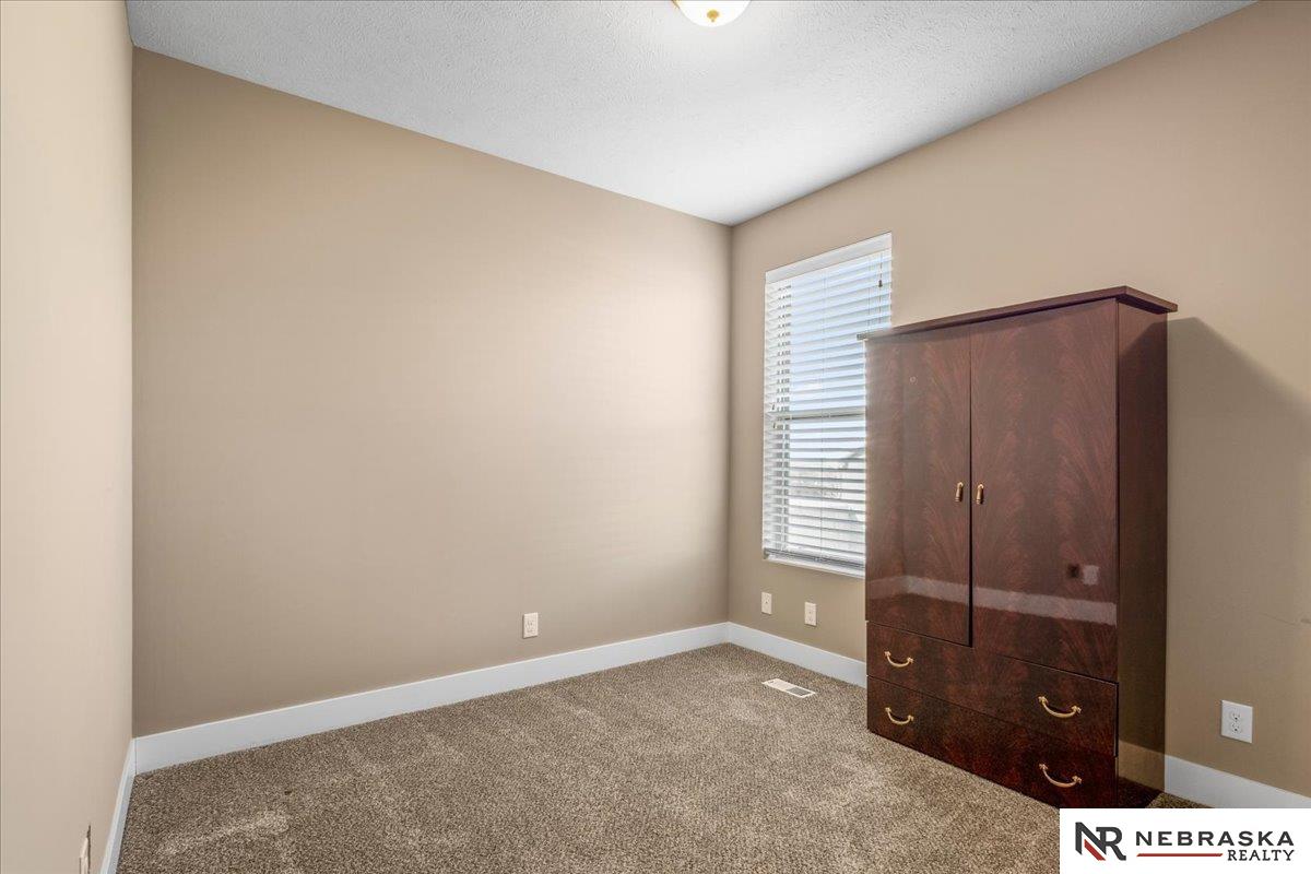 2205 Hedgeapple Road