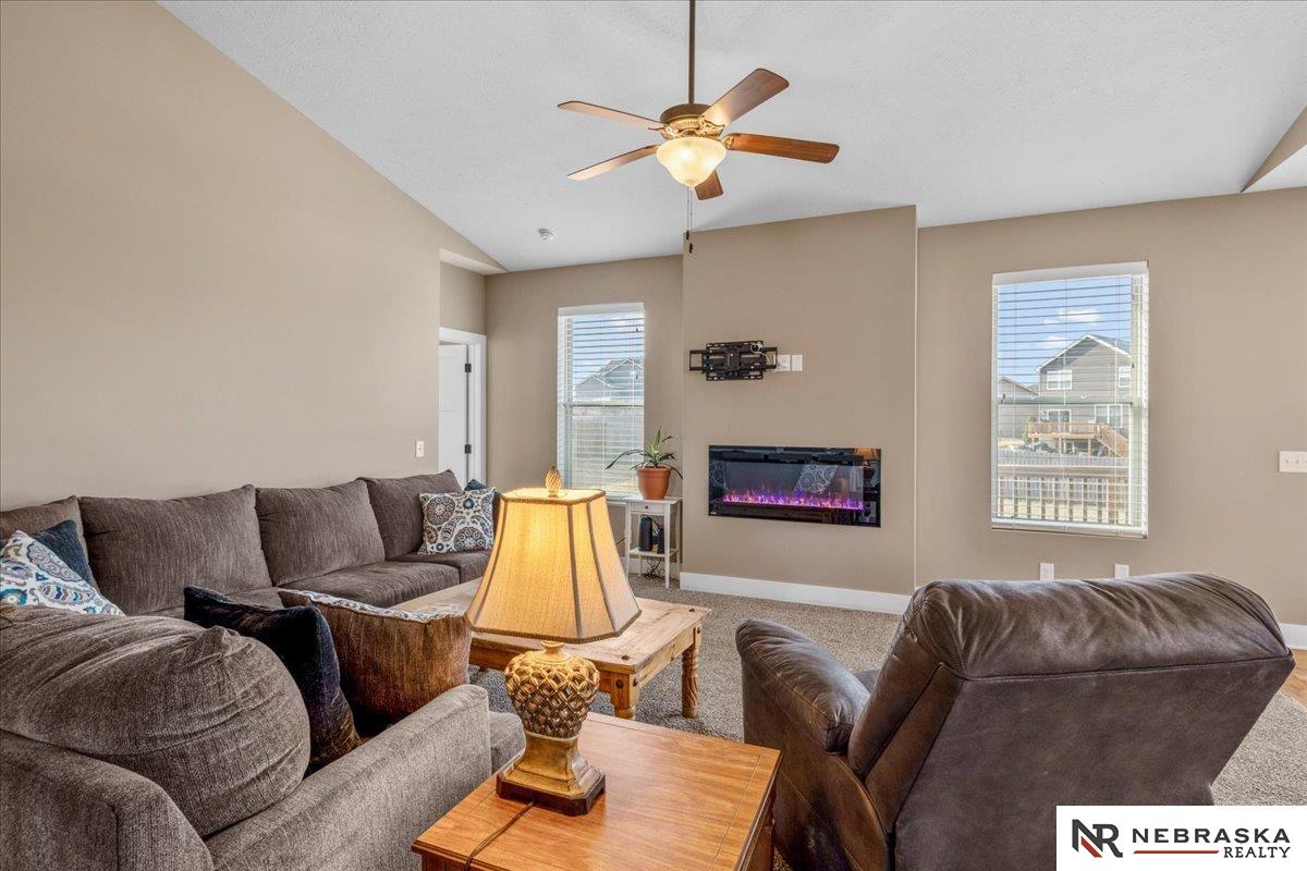 2205 Hedgeapple Road