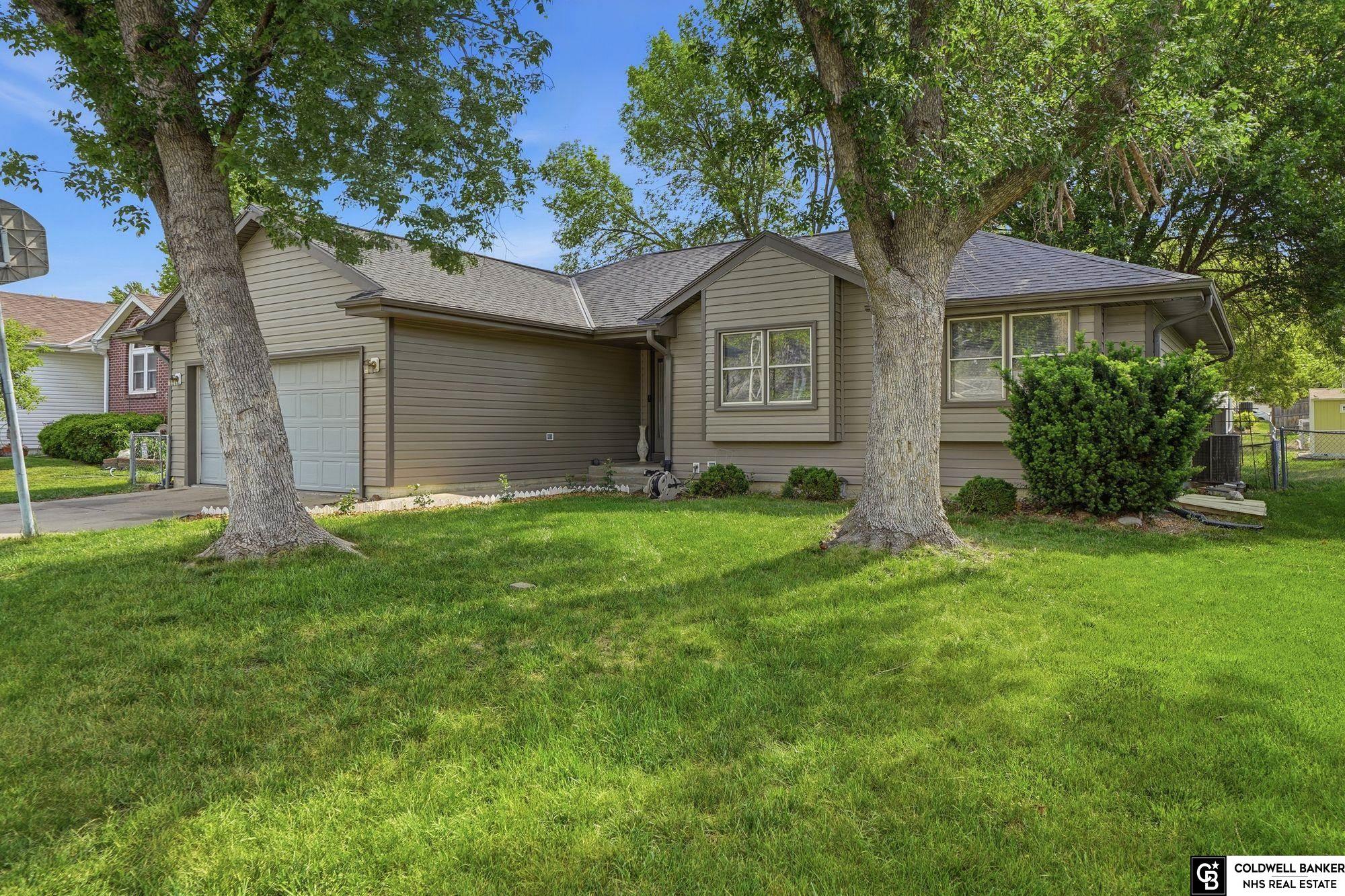 3220 Richard Court