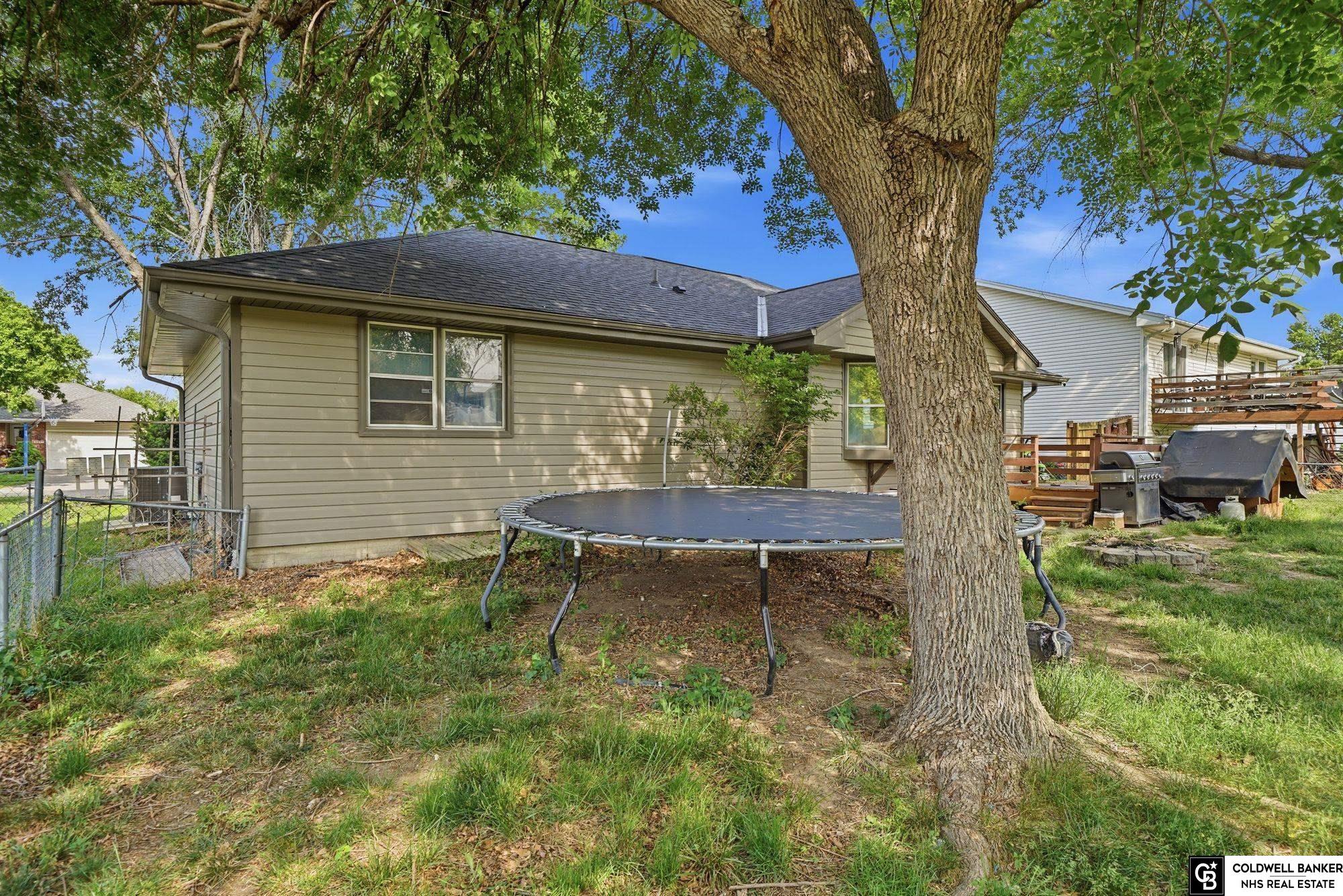 3220 Richard Court