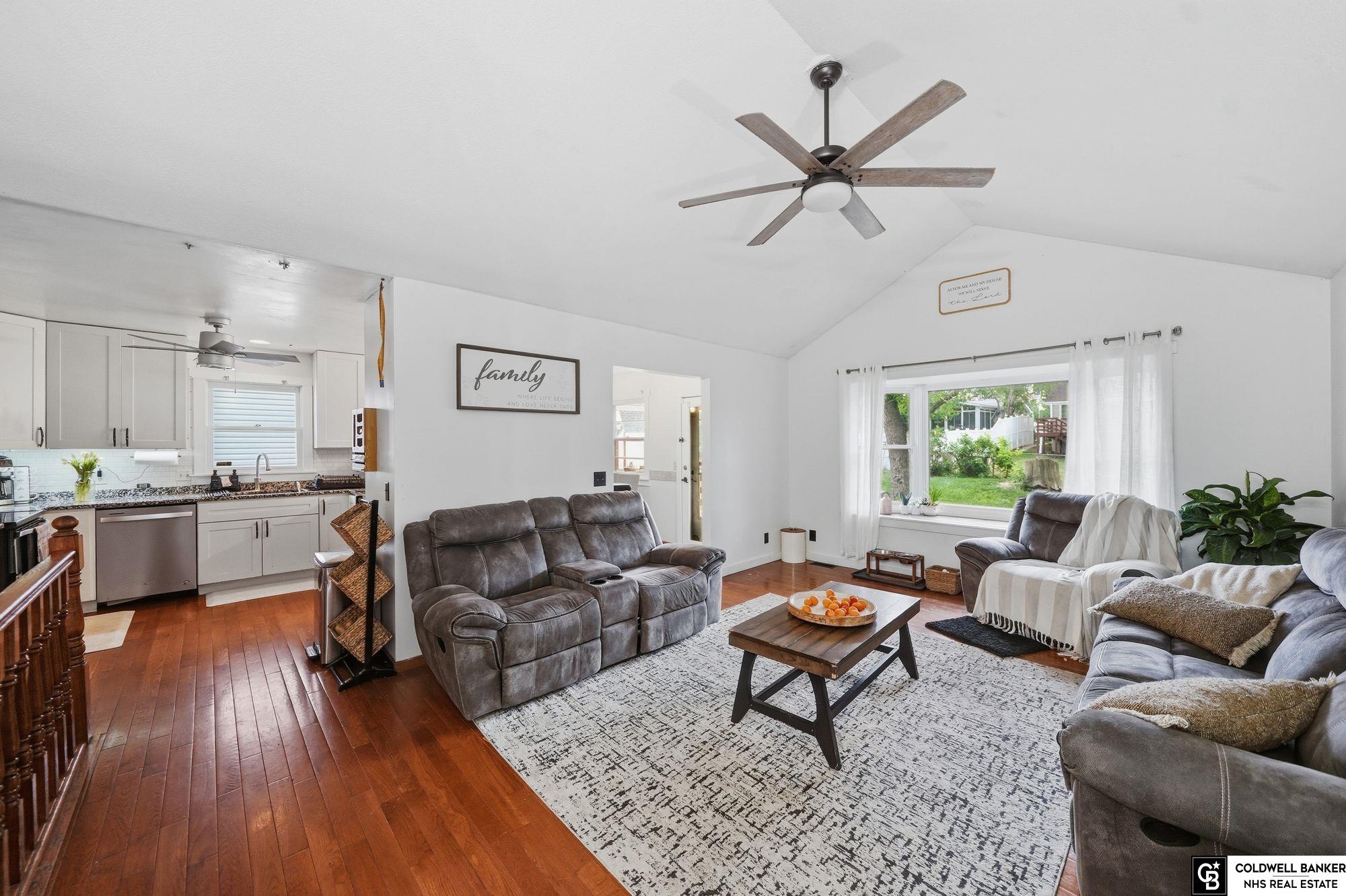 3220 Richard Court