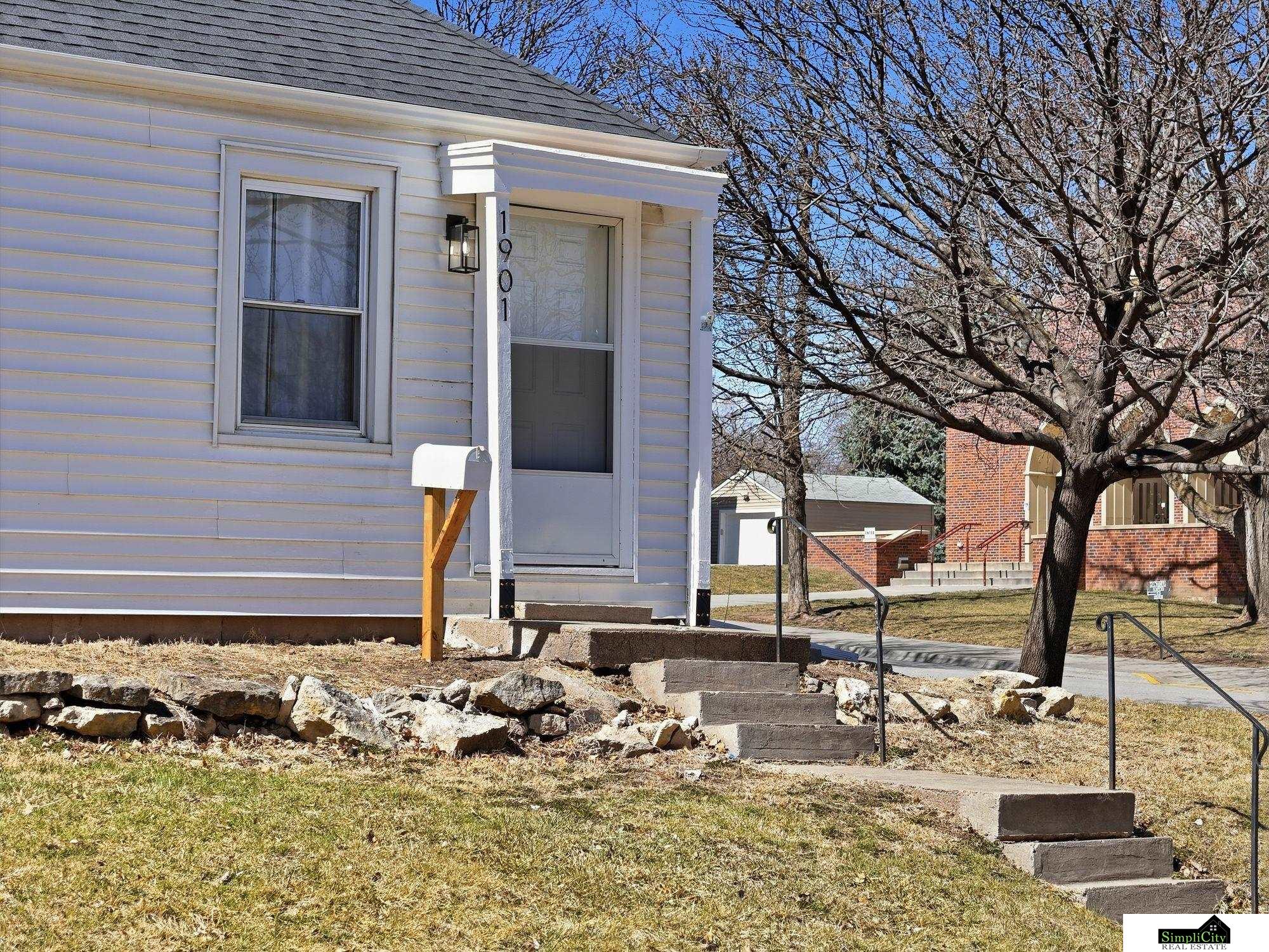 1901 S 28th Street