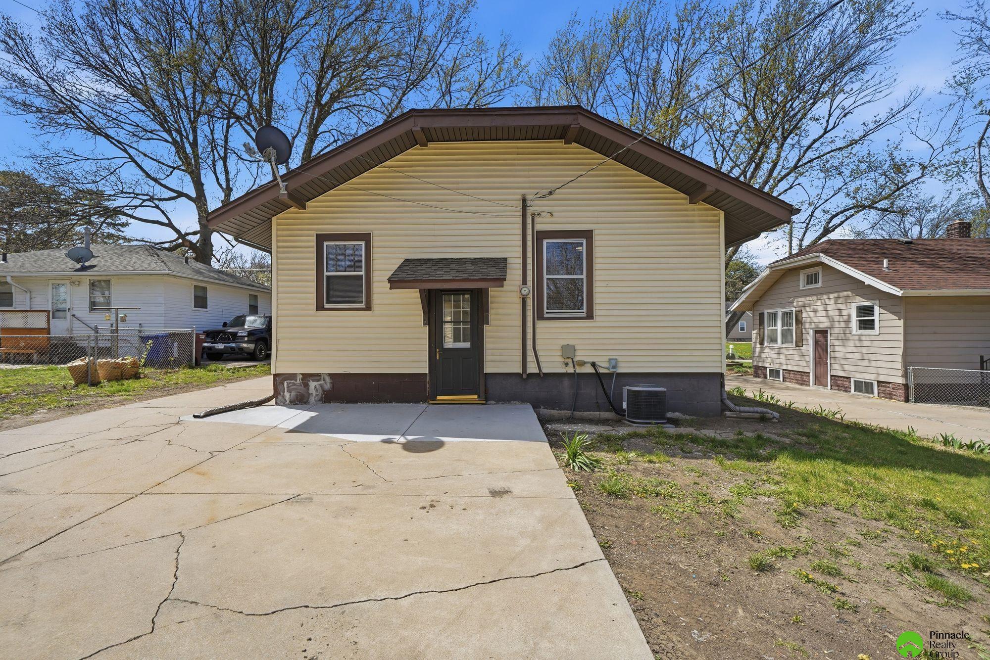 3048 S 48th Street