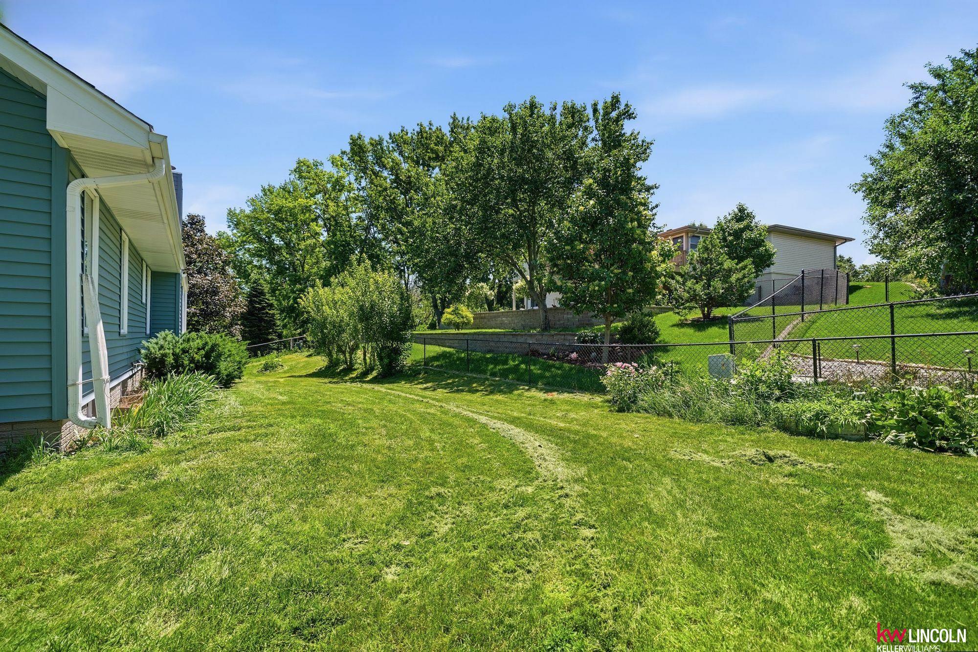5311 Hallshire Court