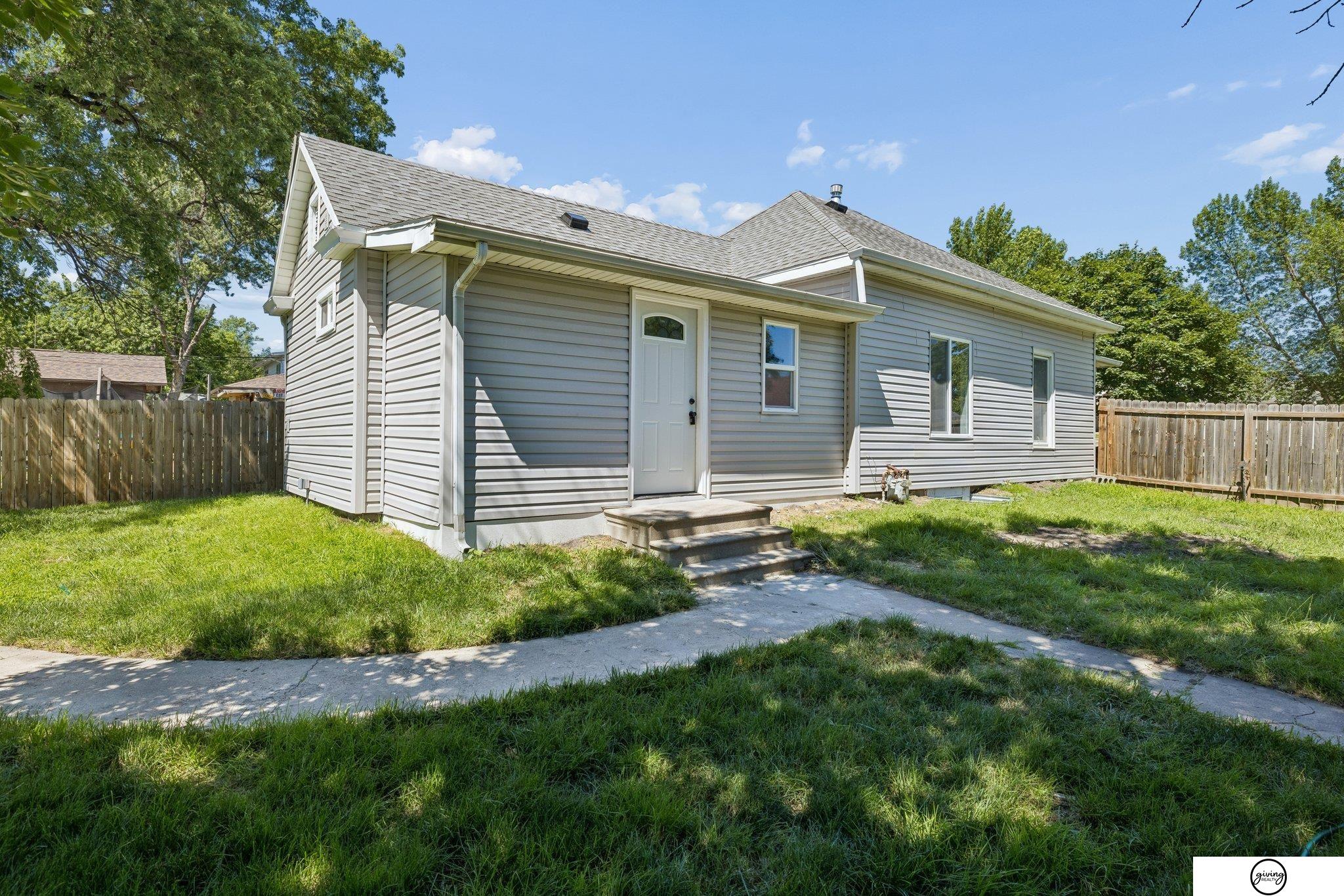 2903 N 42nd Street