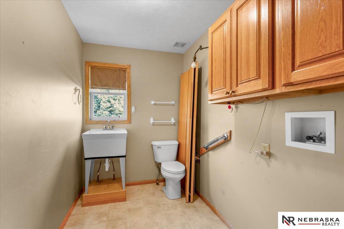 10470 N 150th Street