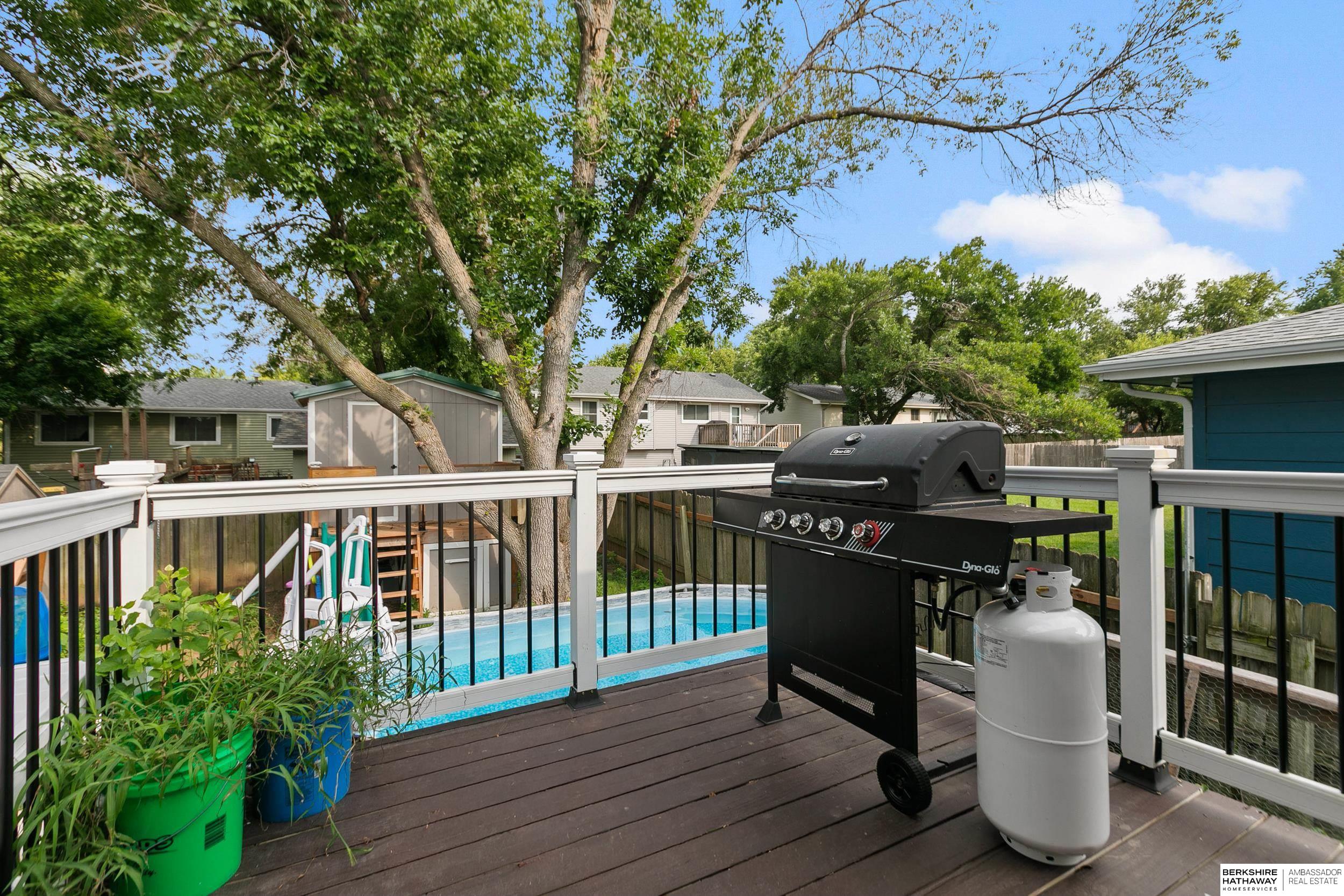 6156 NW 12th Street