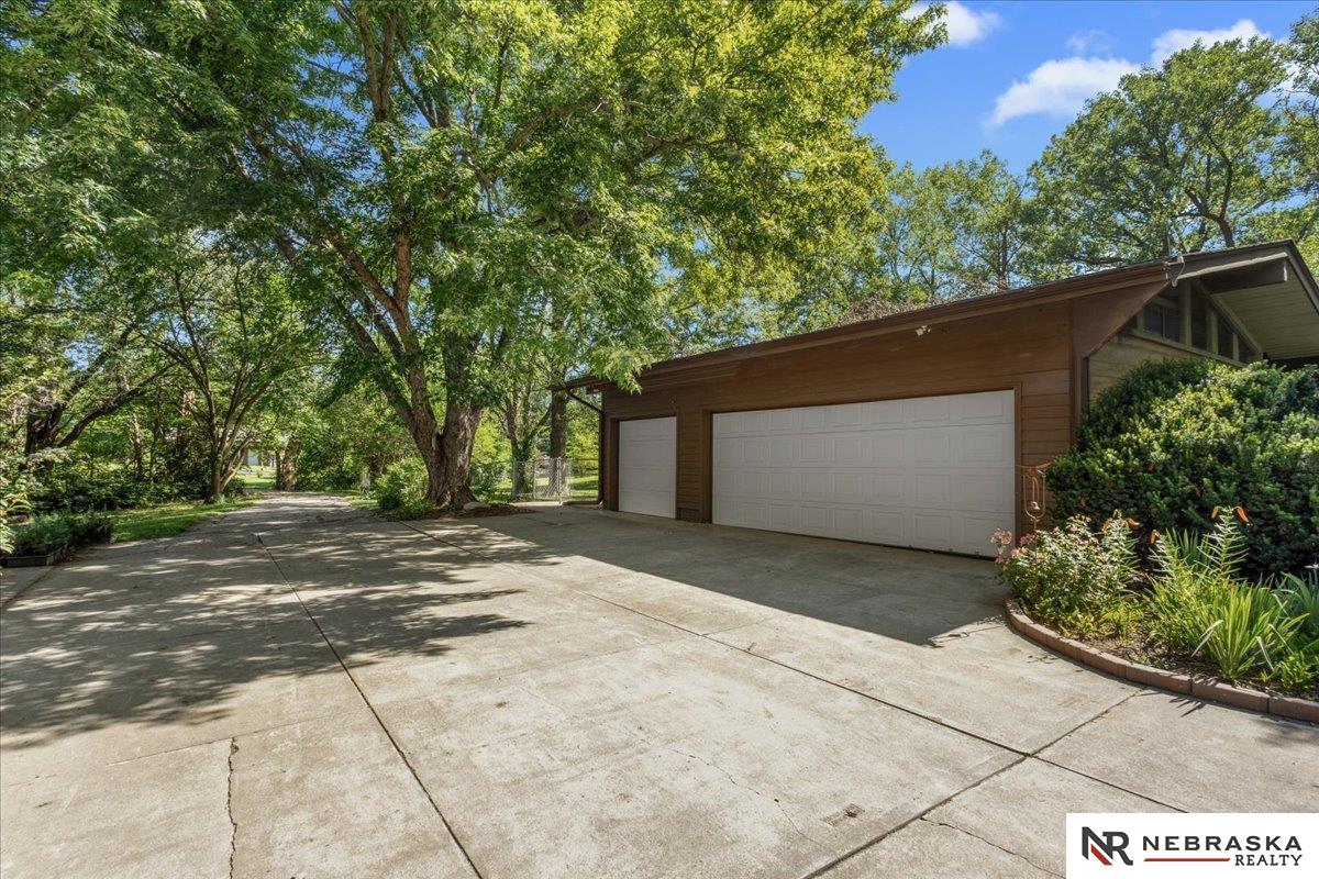 6100 Saltillo Road