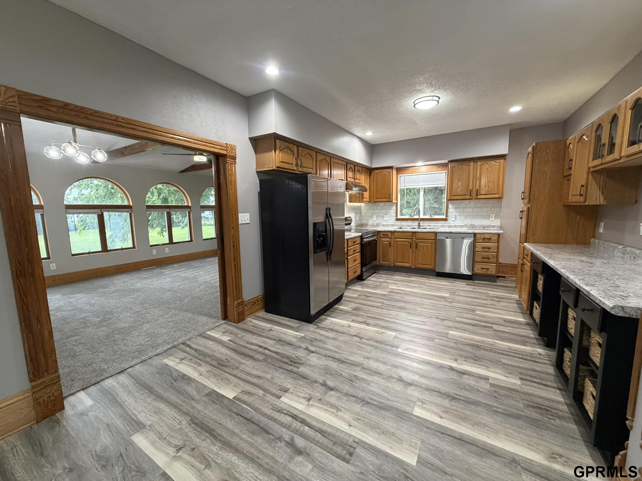 600 W 9th Street