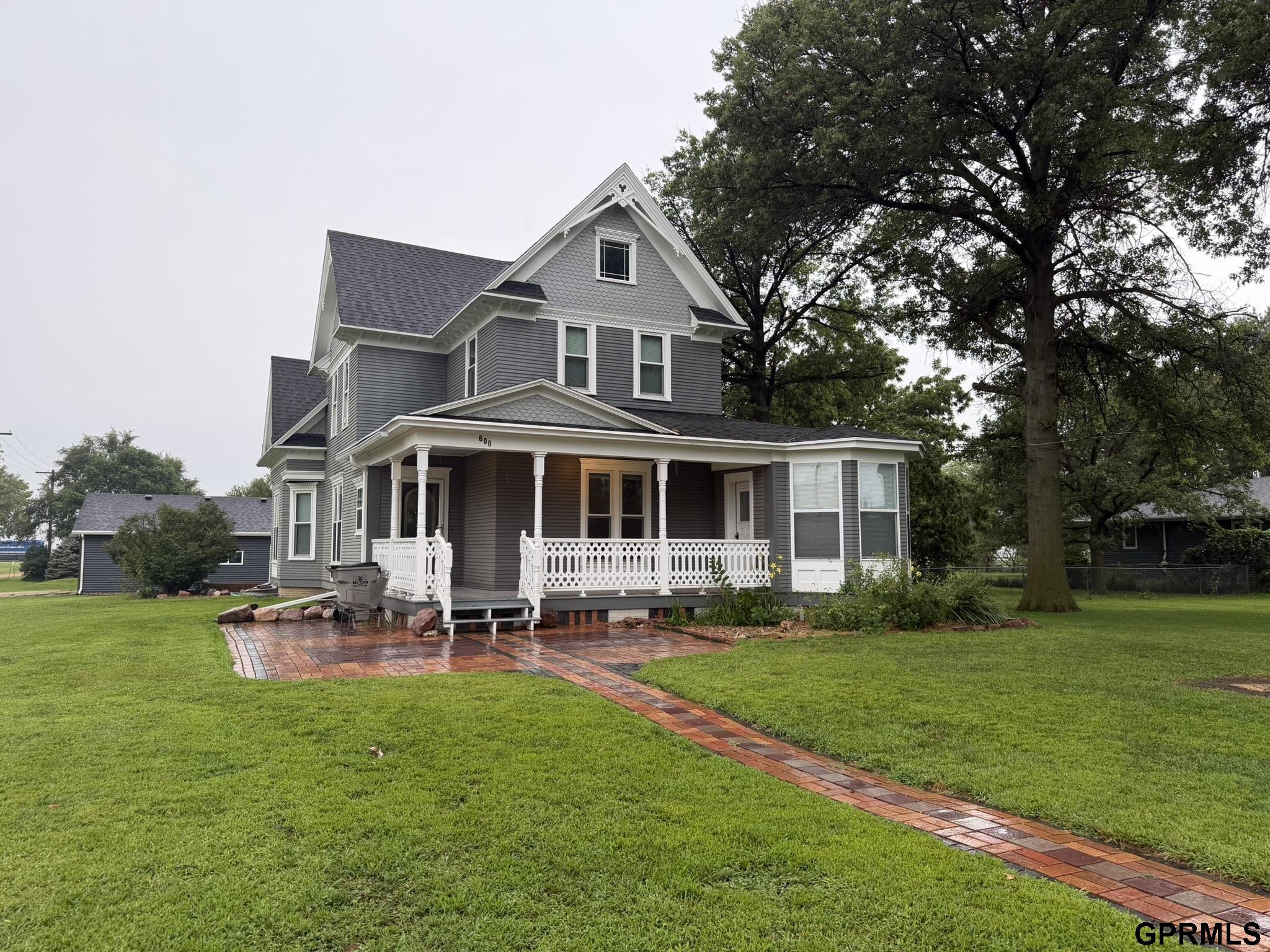 600 W 9th Street