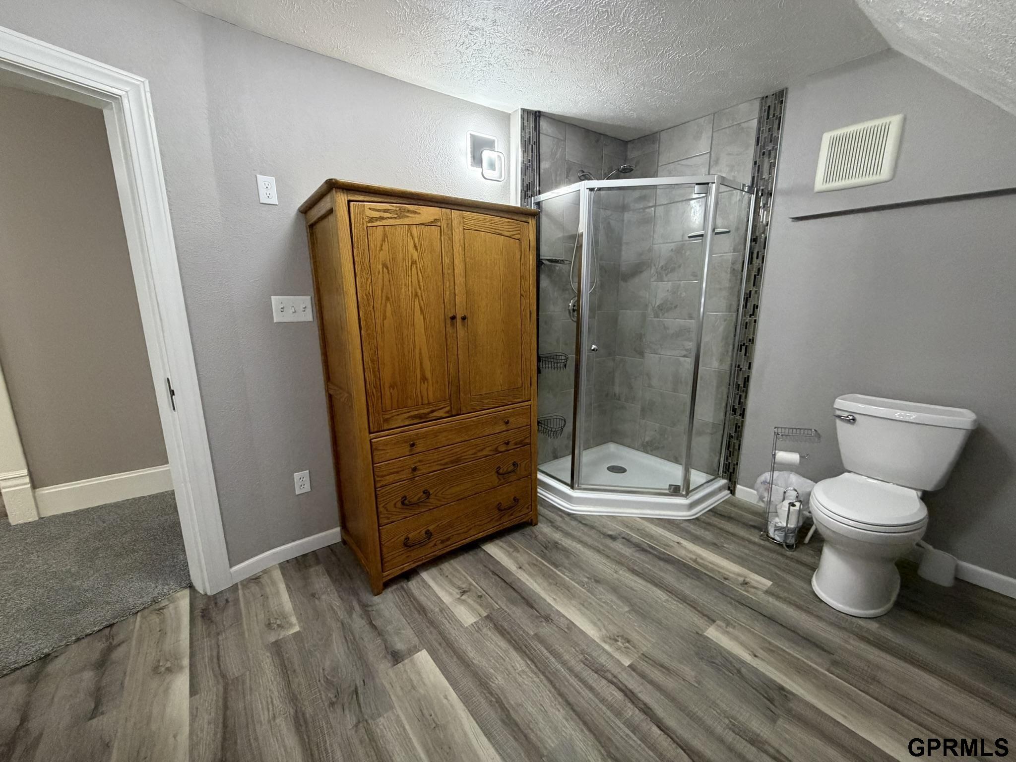600 W 9th Street