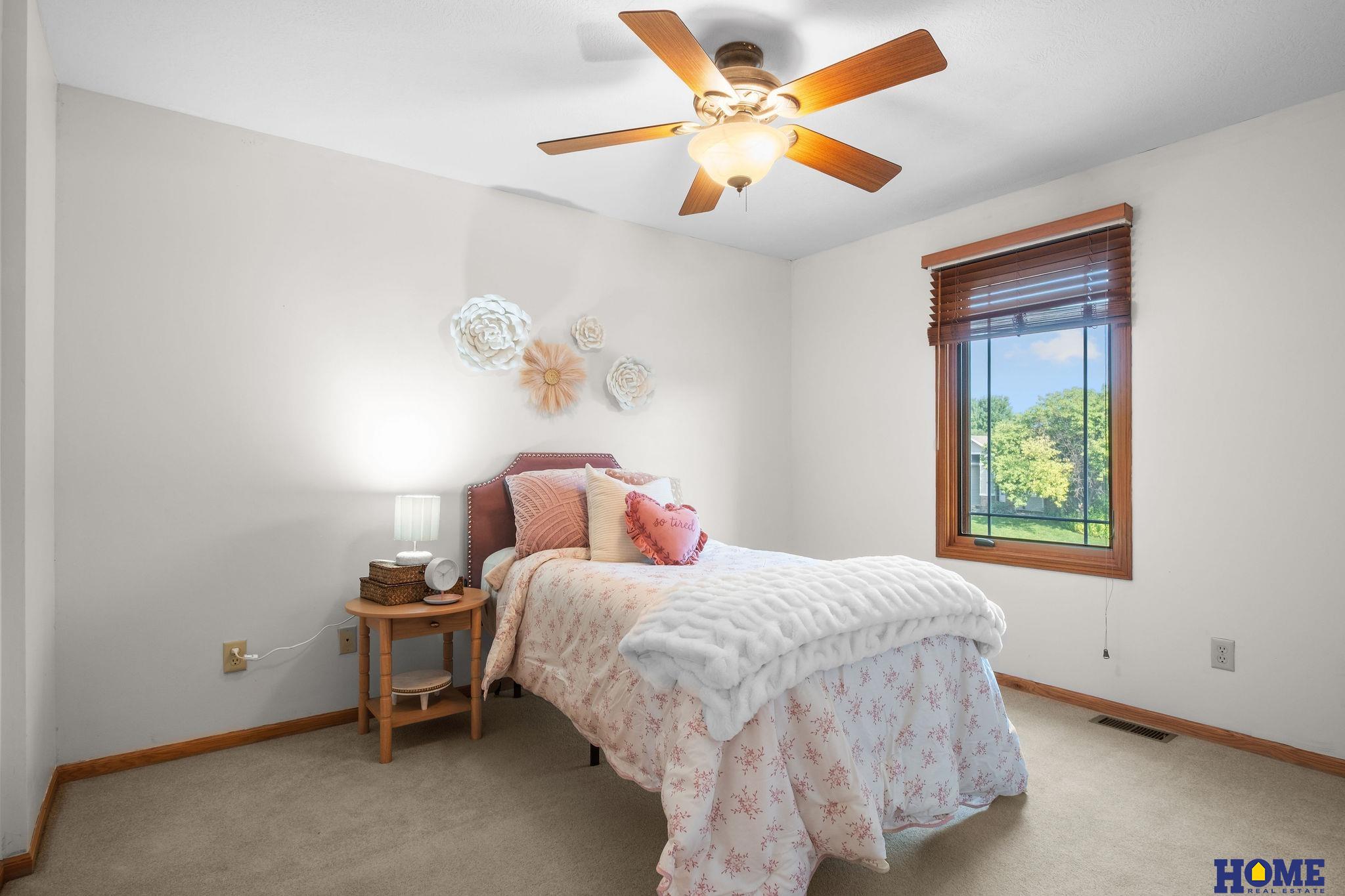 143 W Lombard Drive