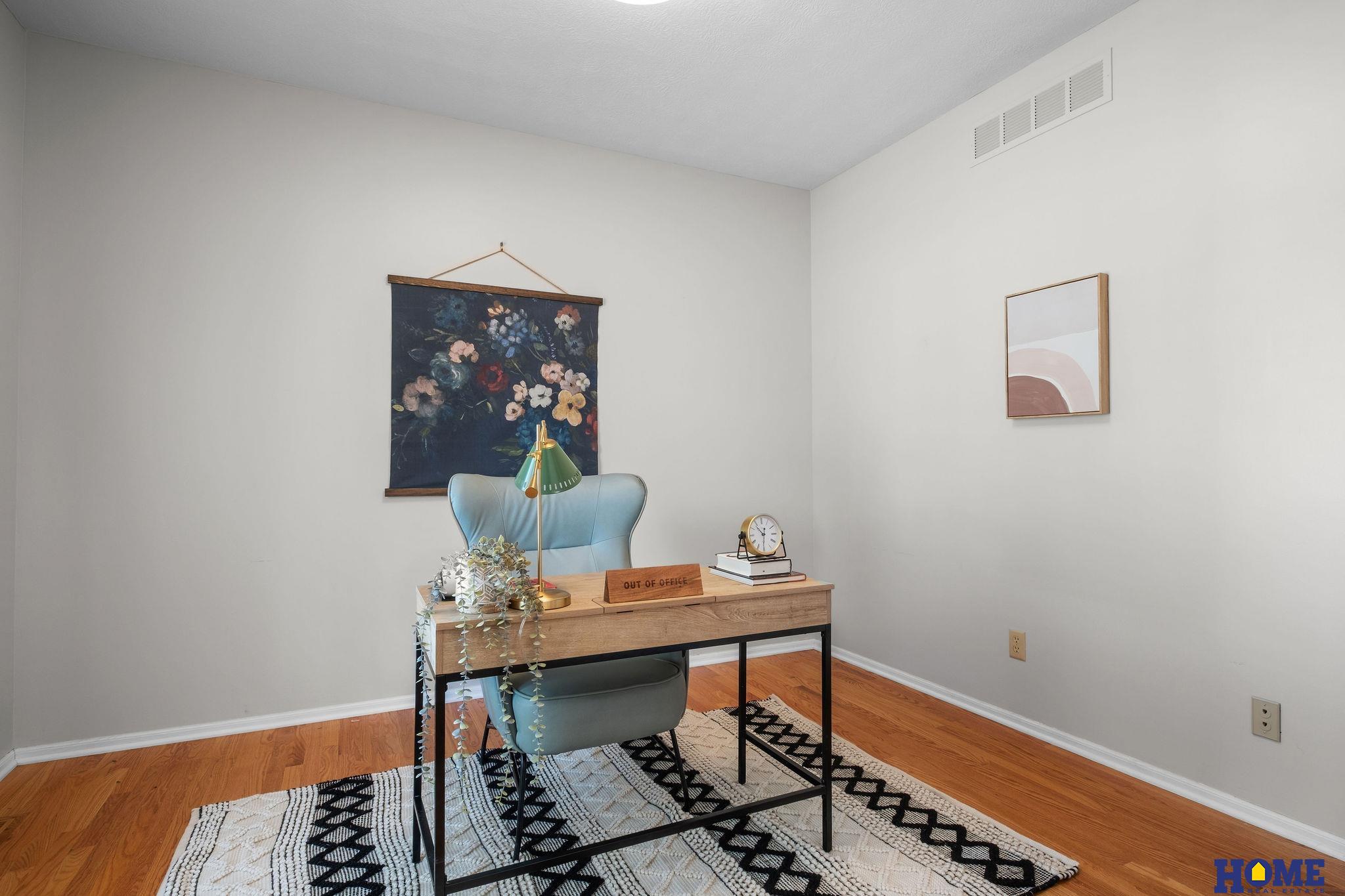 143 W Lombard Drive
