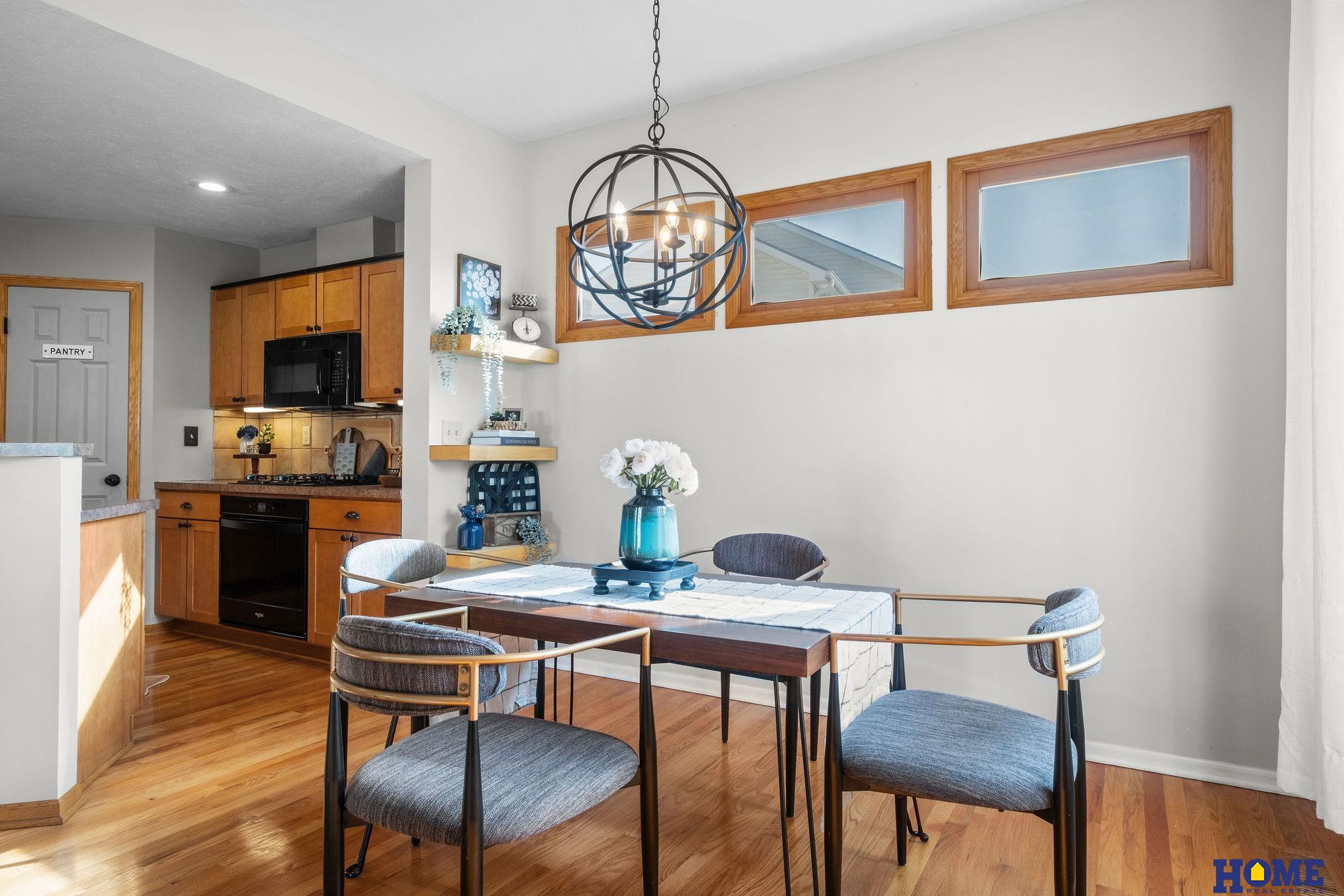 143 W Lombard Drive