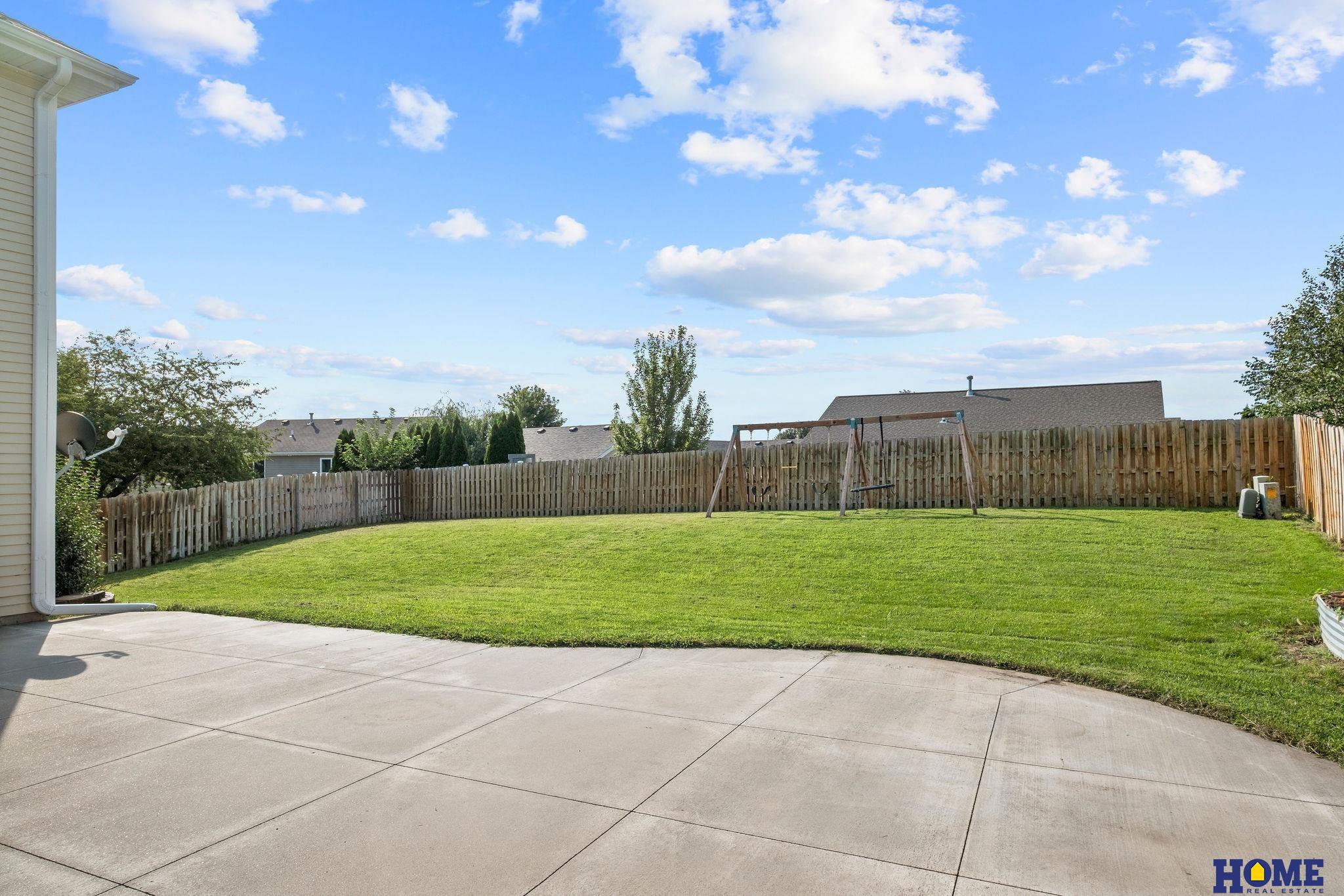 143 W Lombard Drive