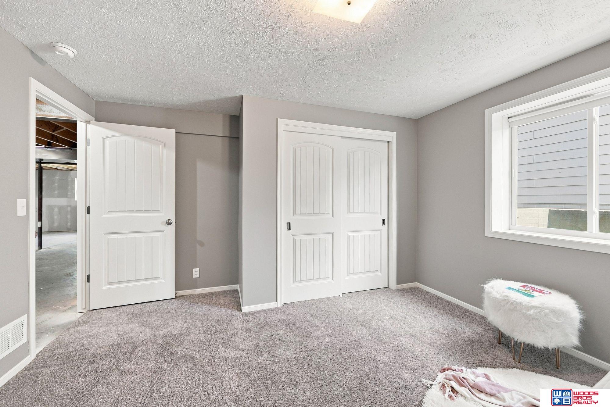 2729 NW Columbine Drive