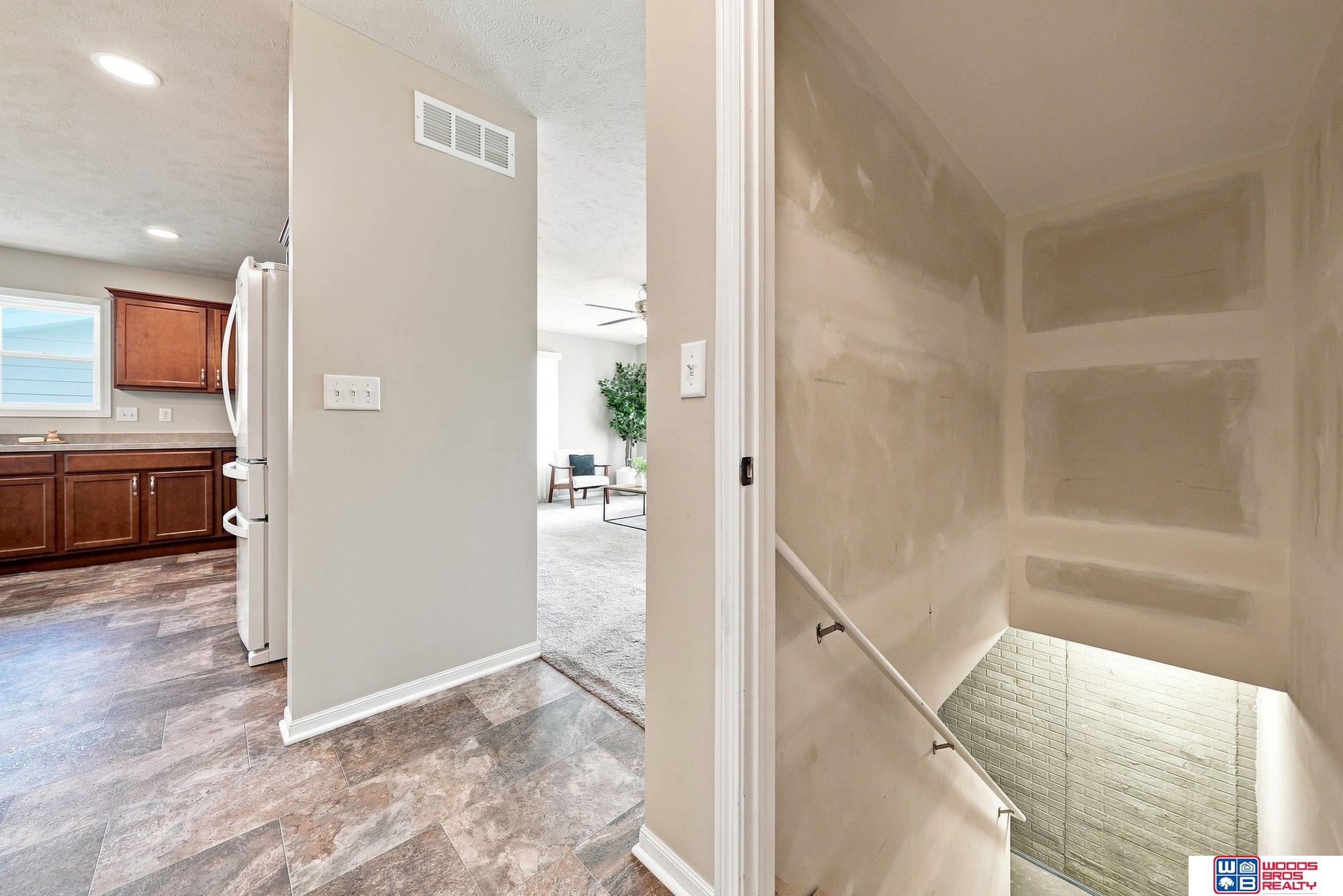 2729 NW Columbine Drive