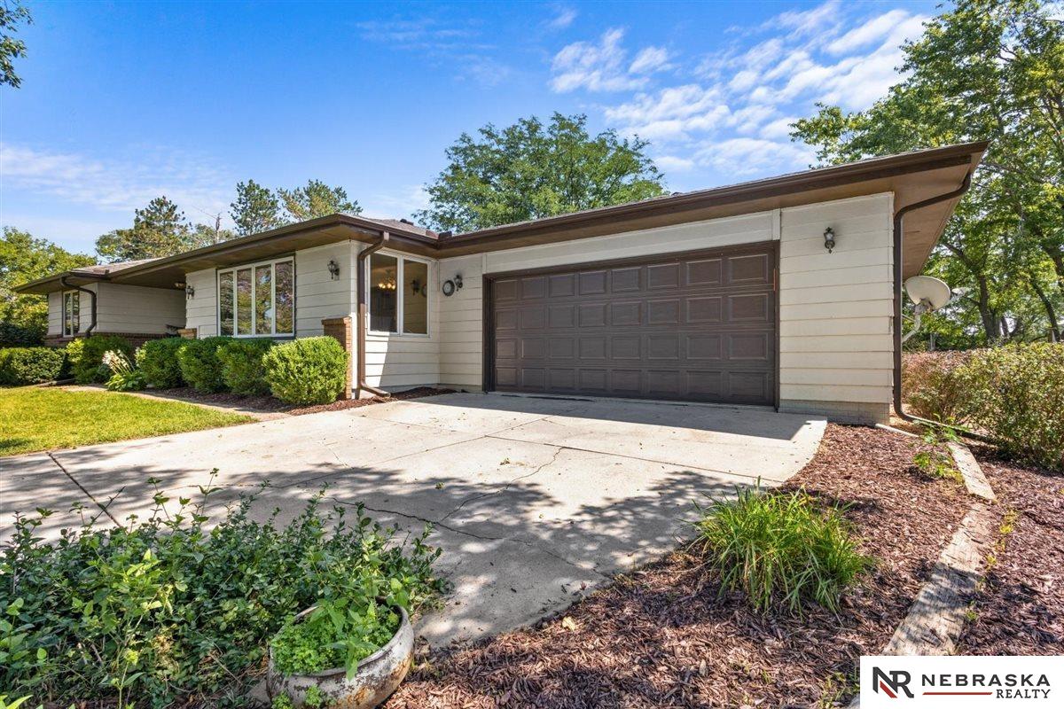 8701 Davey Road