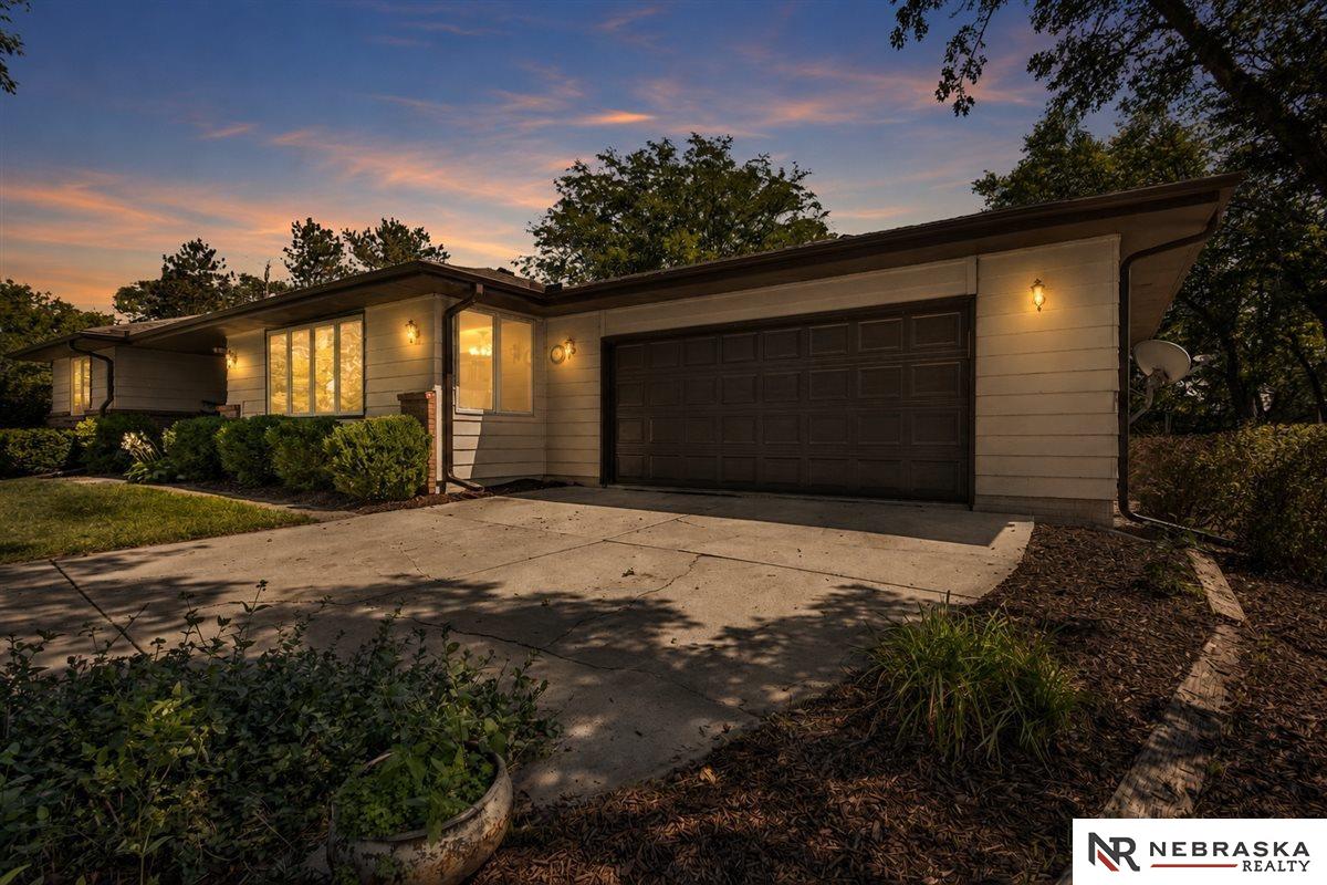 8701 Davey Road