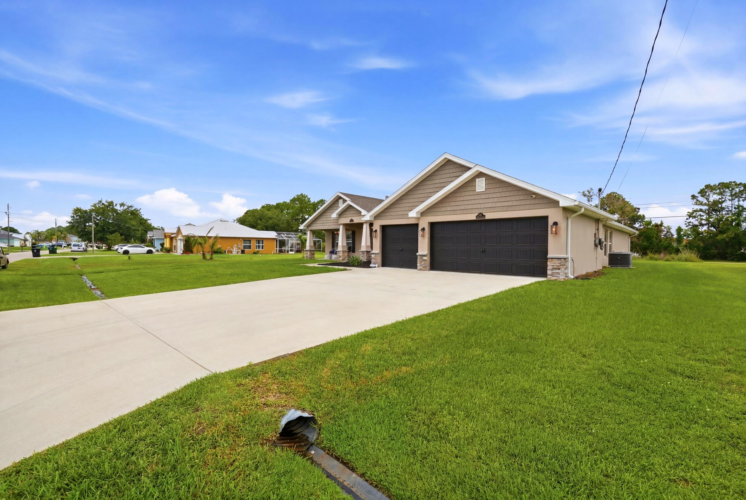 5825 NW Bates Avenue, Port St. Lucie
