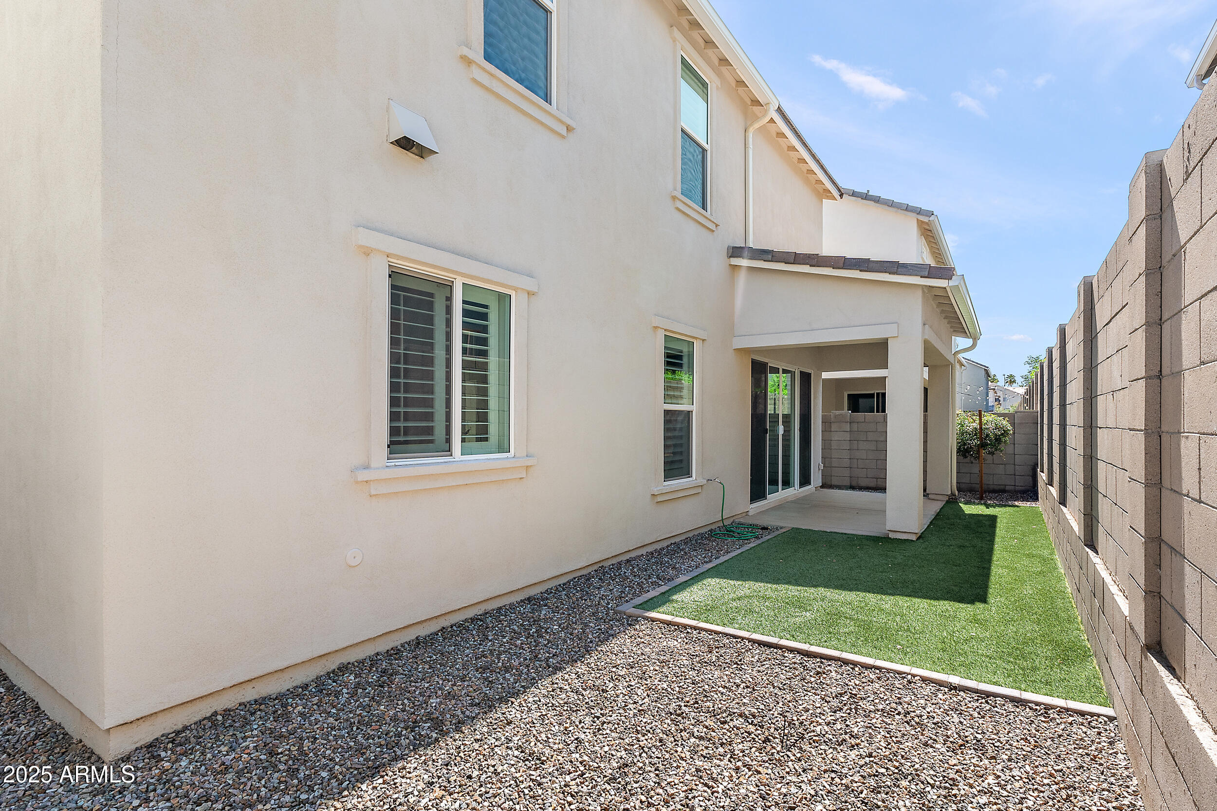 4828 E MURIEL Drive