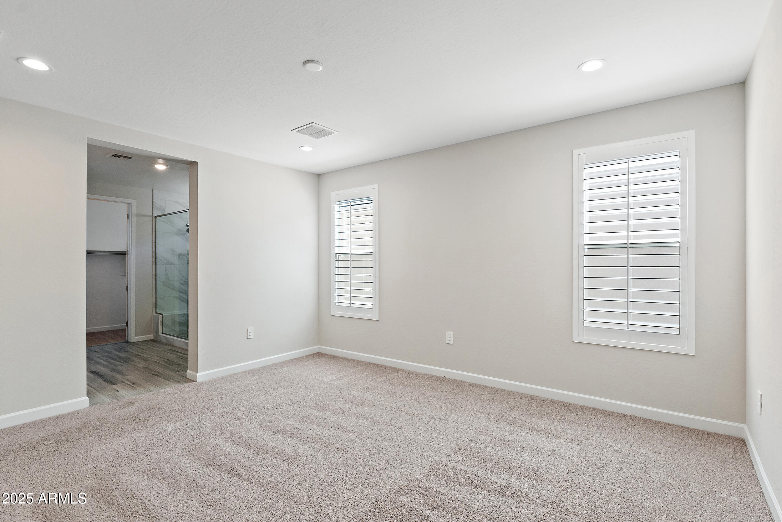 4828 E MURIEL Drive