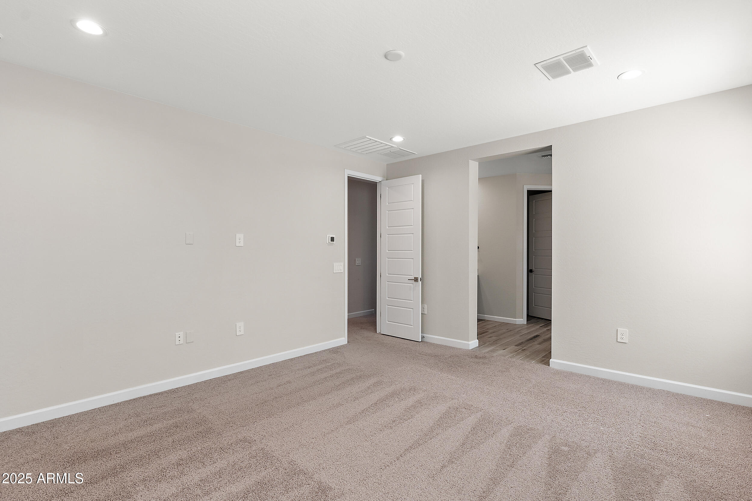 4828 E MURIEL Drive