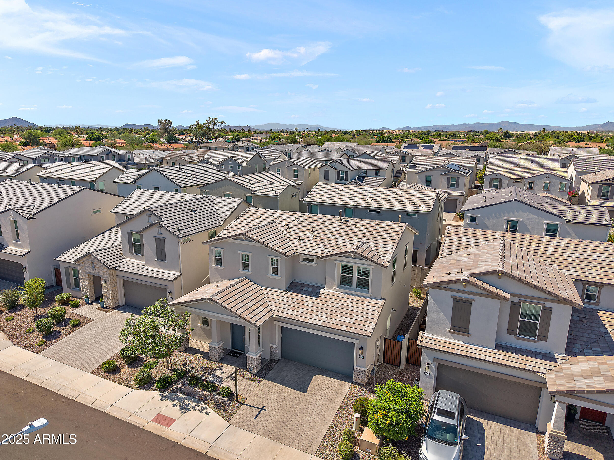 4828 E MURIEL Drive