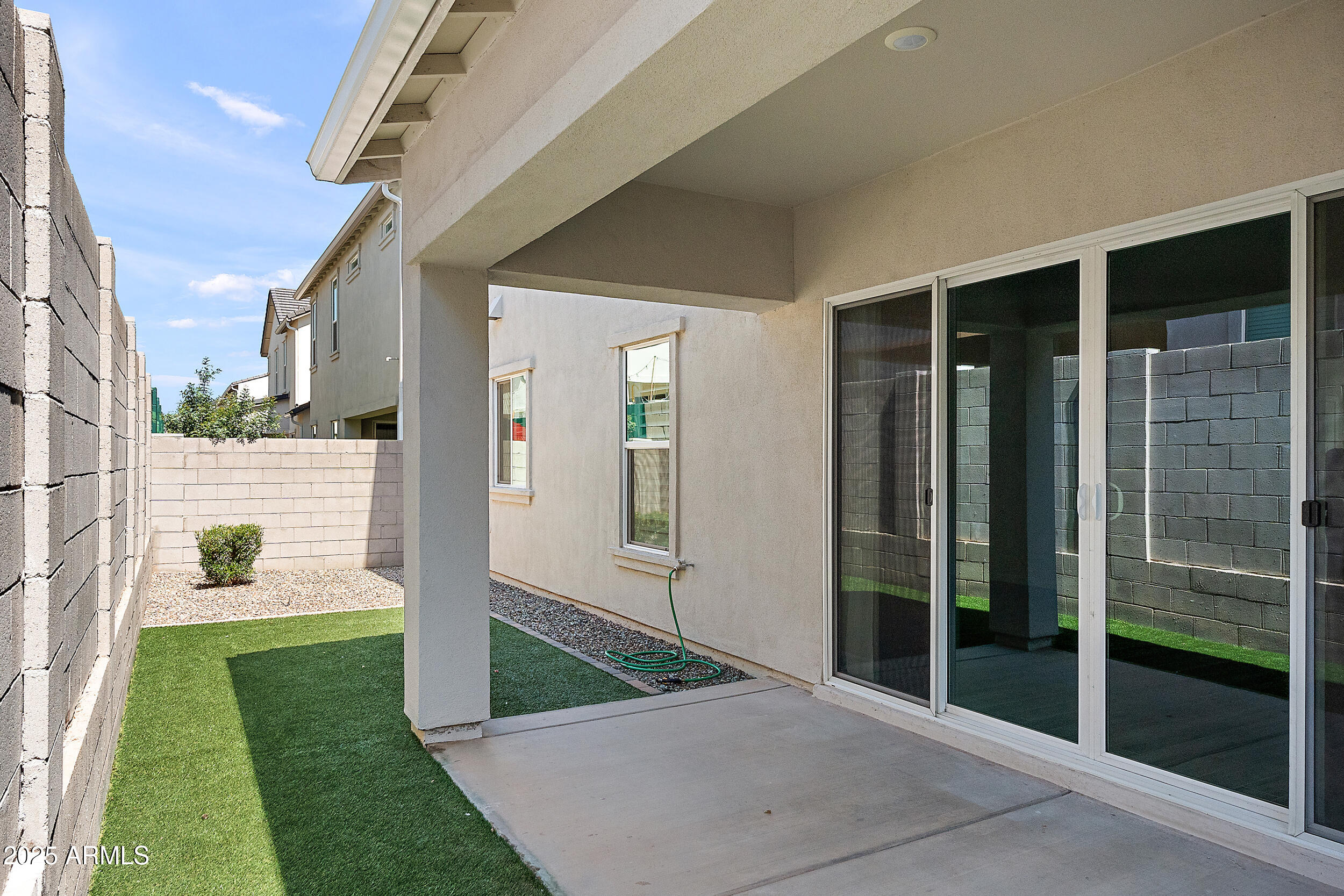 4828 E MURIEL Drive