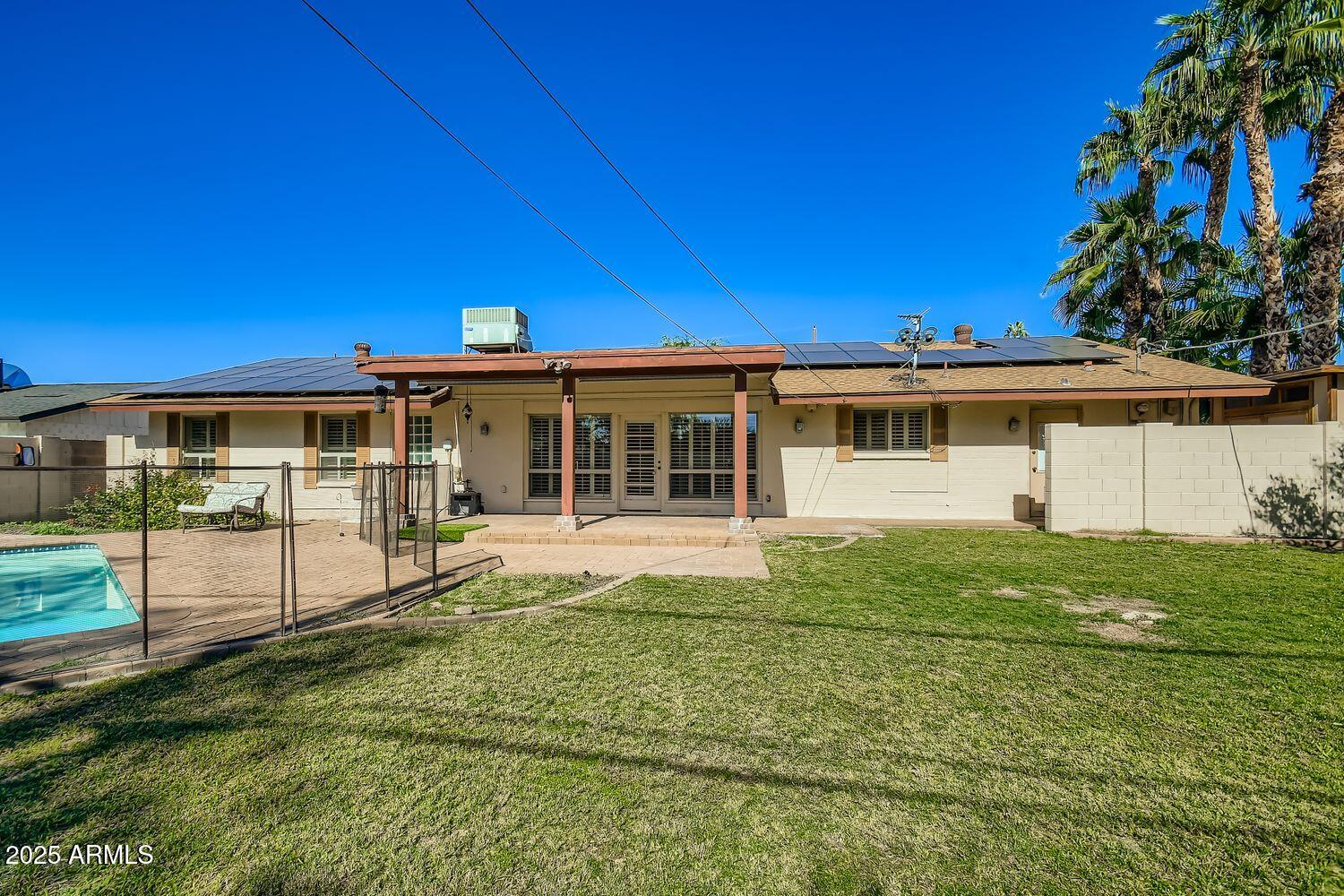 201 W DIANA Avenue
