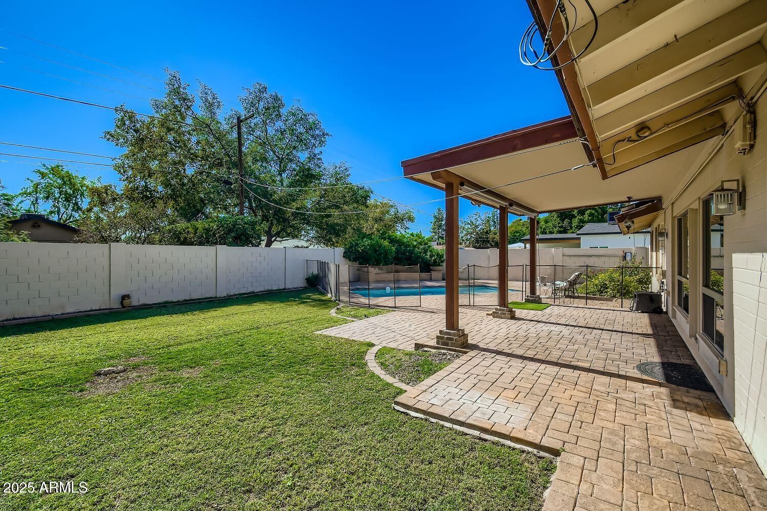 201 W DIANA Avenue