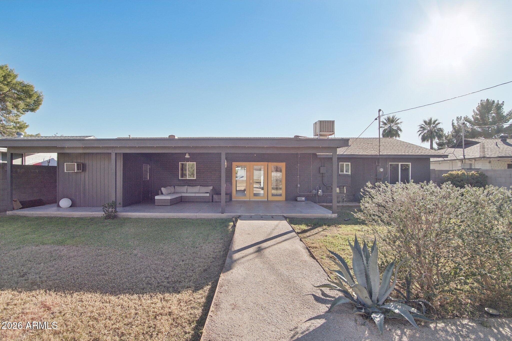 2444 E FLOWER Street