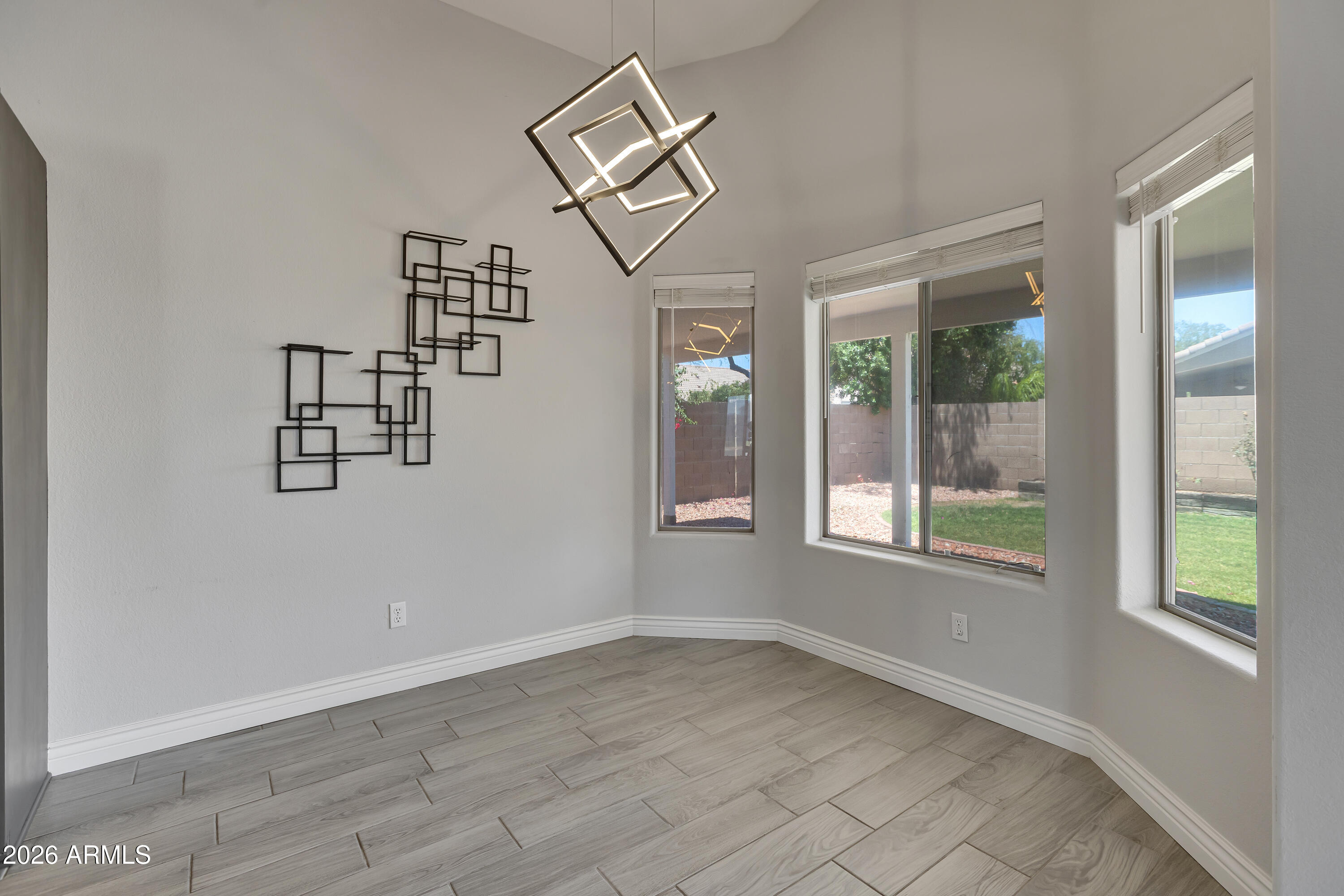3126 E Captain Dreyfus Avenue