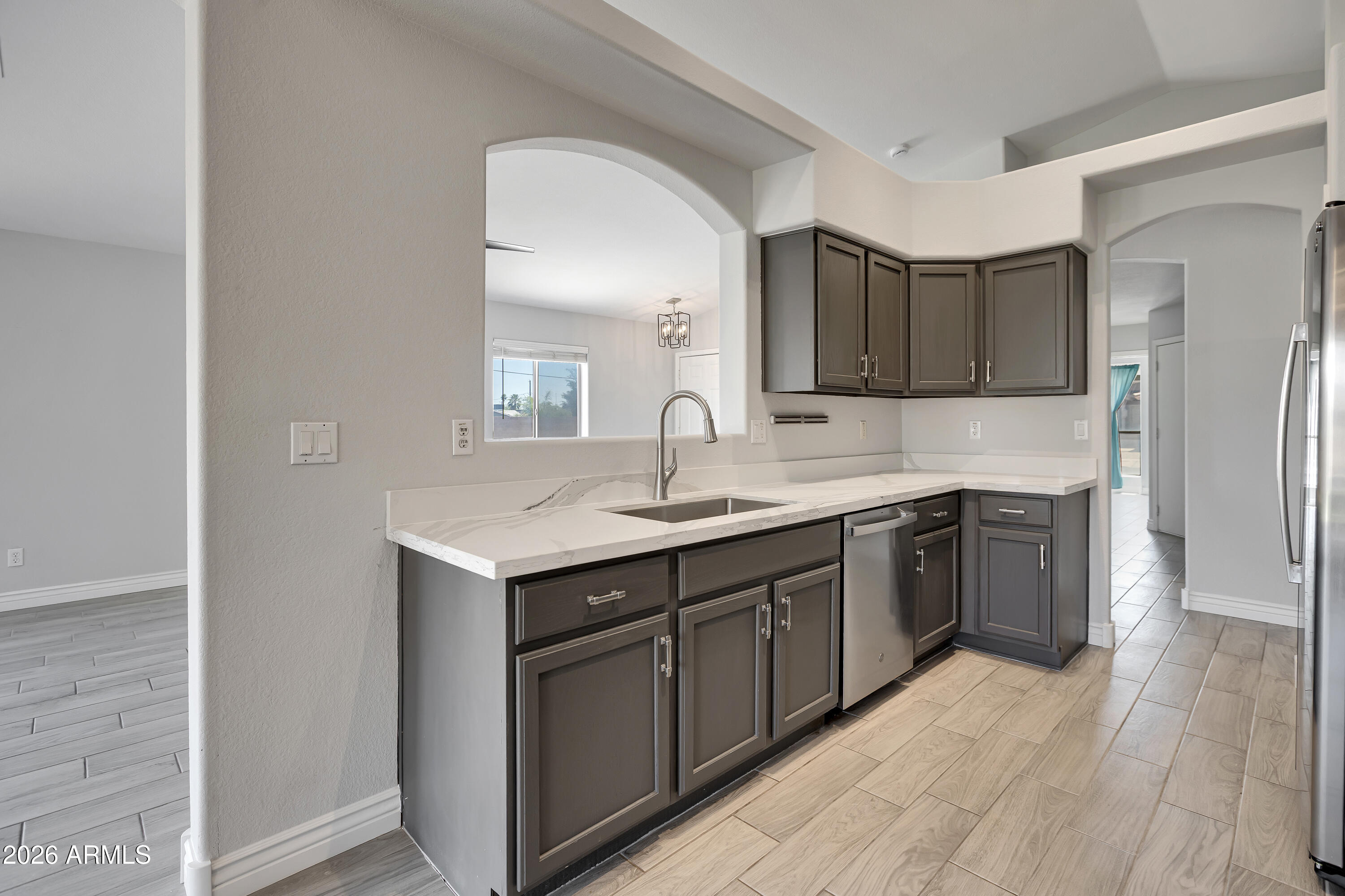 3126 E Captain Dreyfus Avenue
