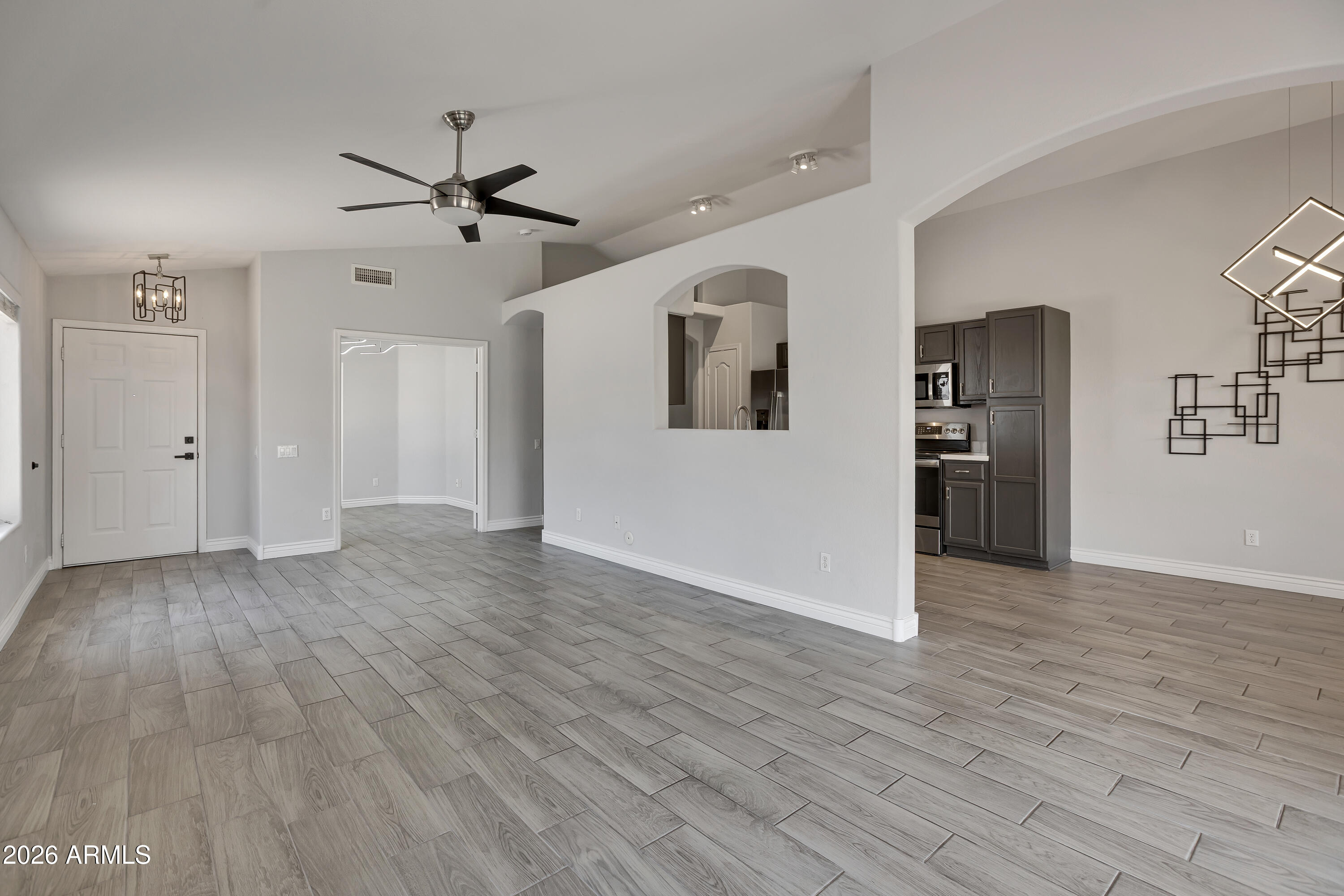 3126 E Captain Dreyfus Avenue