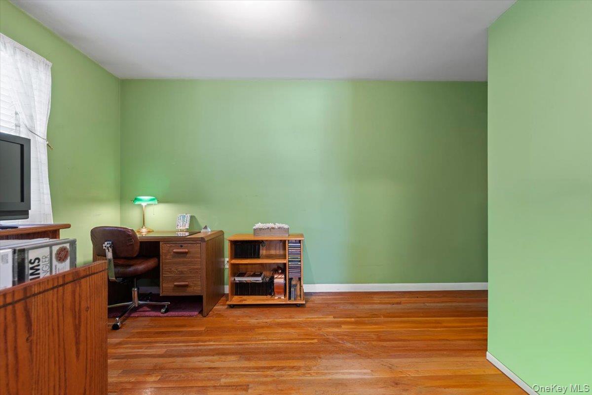 96 Rossiter Avenue
