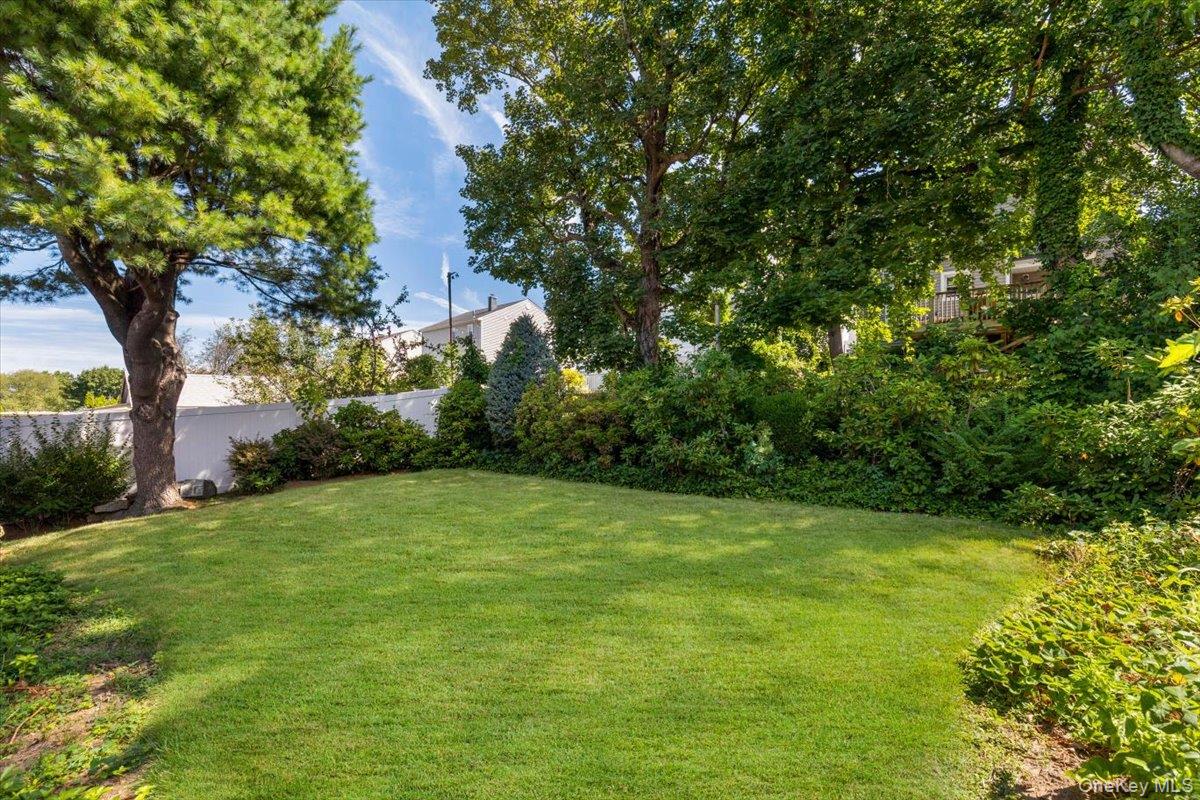 96 Rossiter Avenue