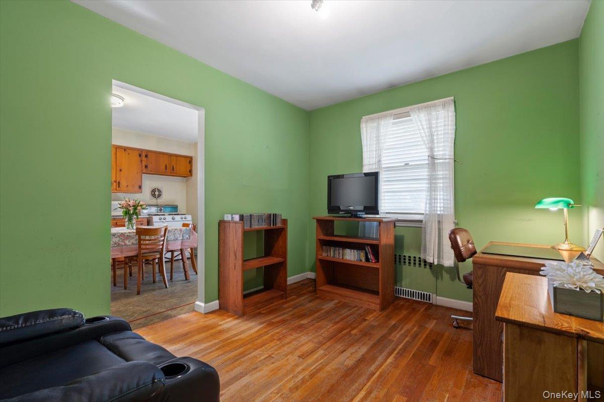 96 Rossiter Avenue