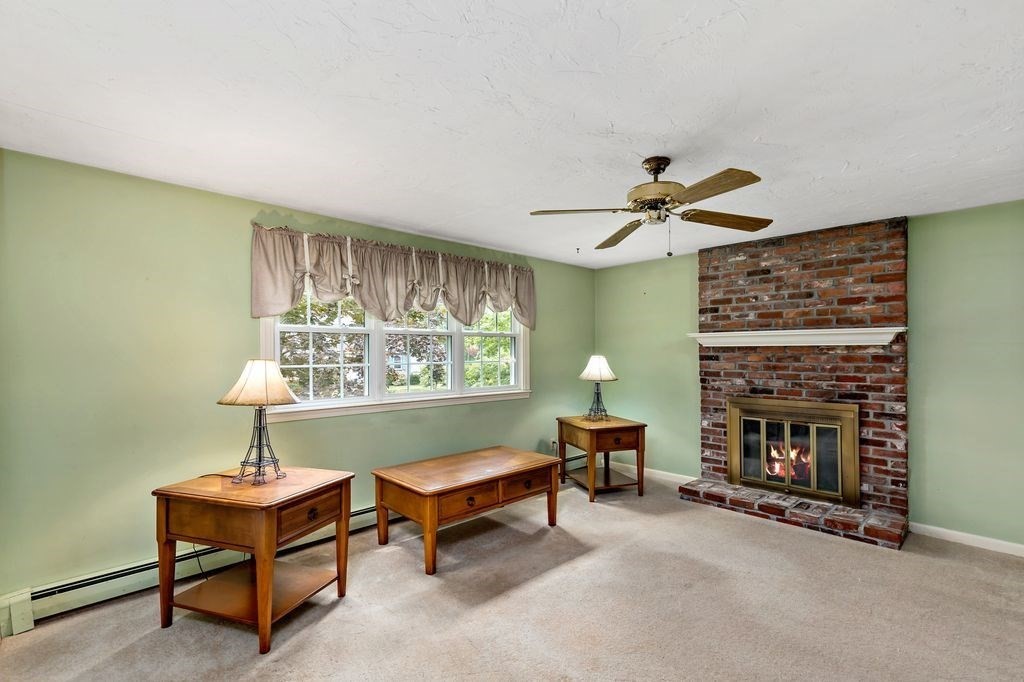 17 Lascala Ave
