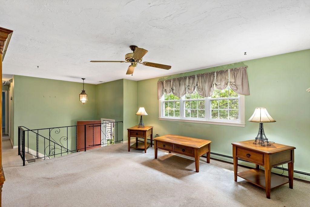 17 Lascala Ave