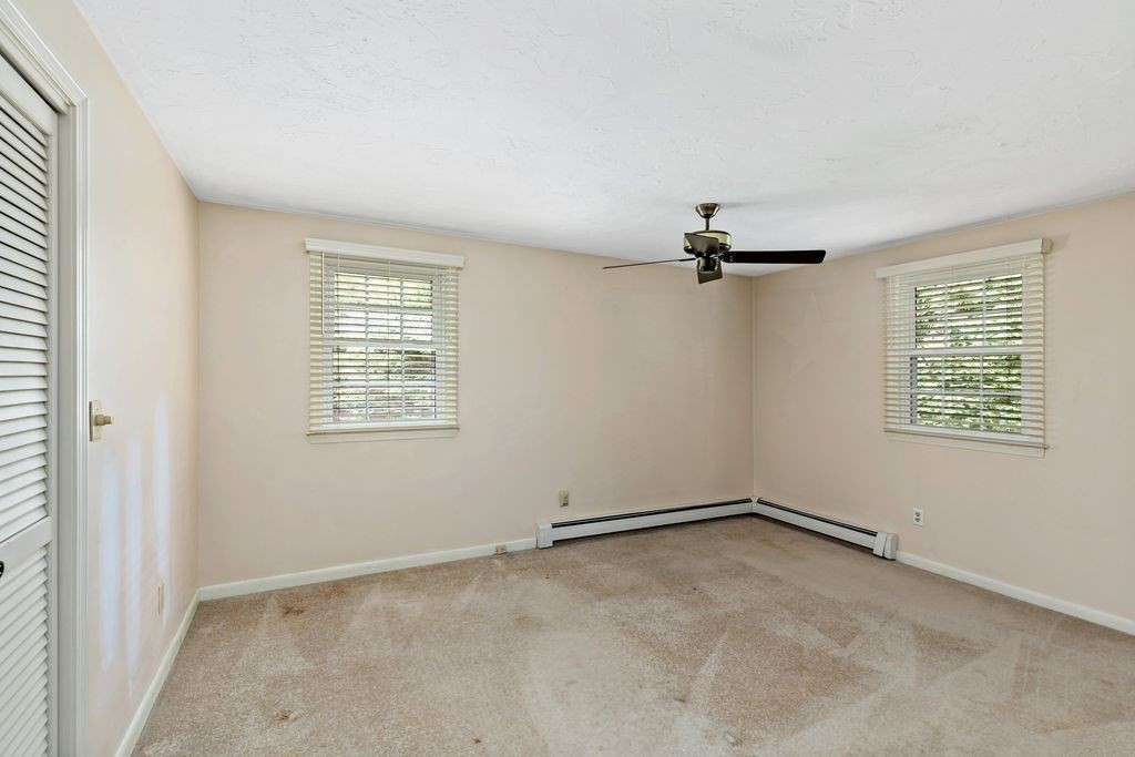 17 Lascala Ave