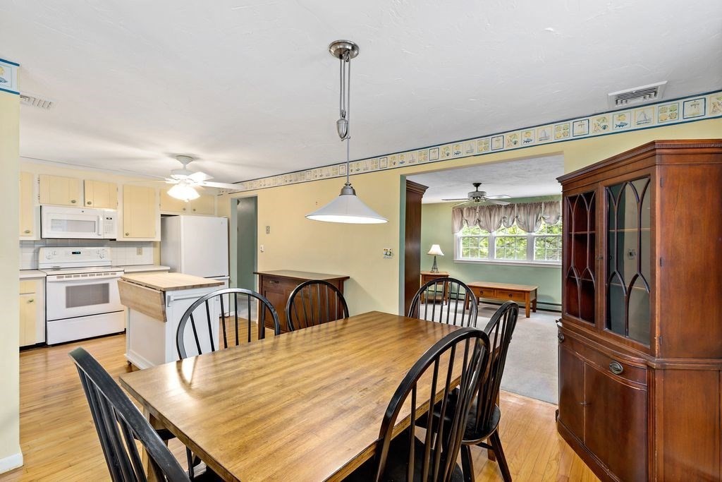 17 Lascala Ave