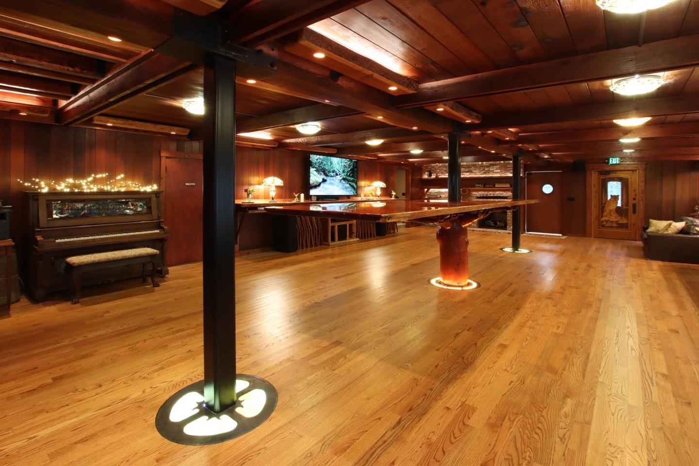 16770 Redwood Lodge RD