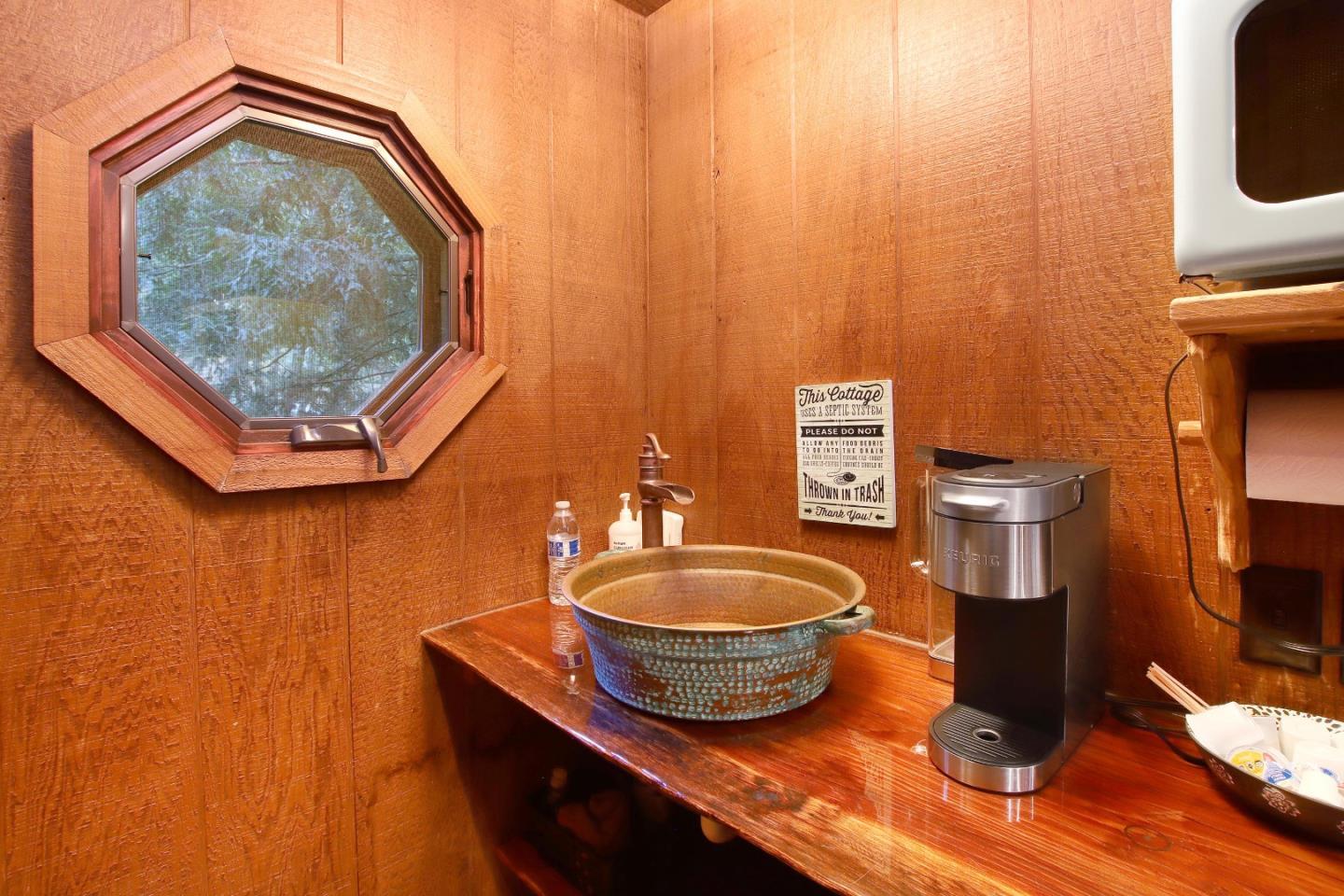 16770 Redwood Lodge RD