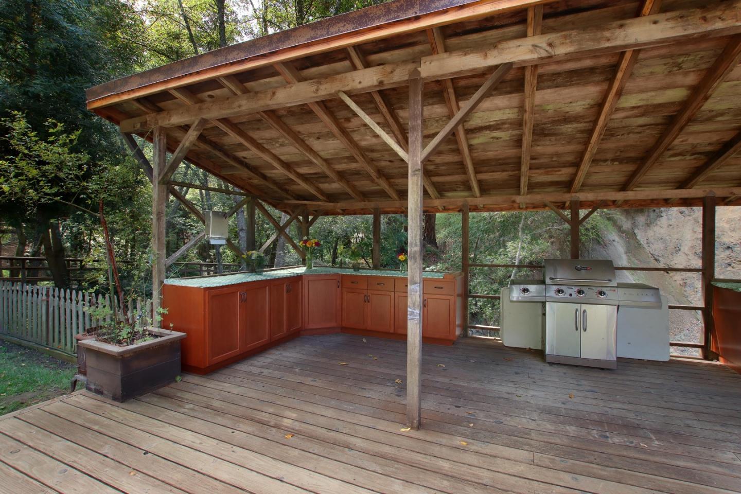 16770 Redwood Lodge RD