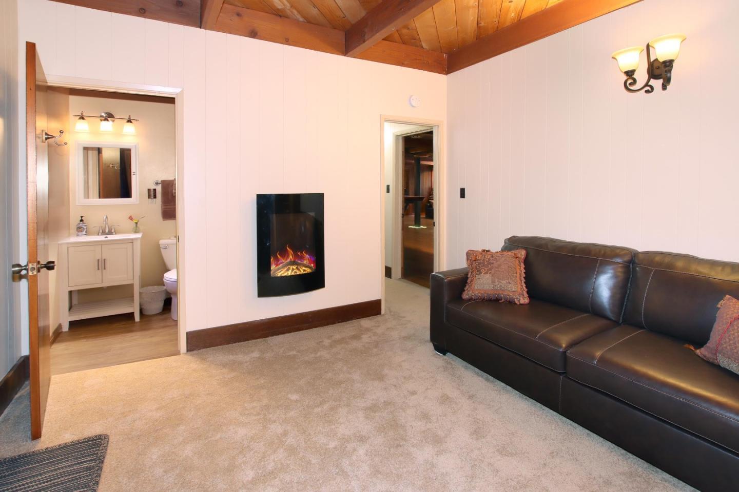 16770 Redwood Lodge RD