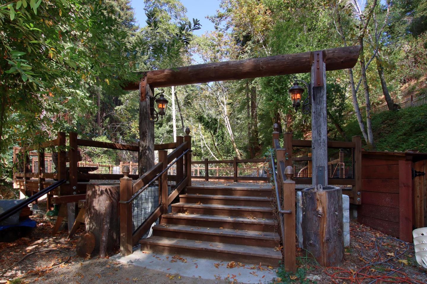 16770 Redwood Lodge RD