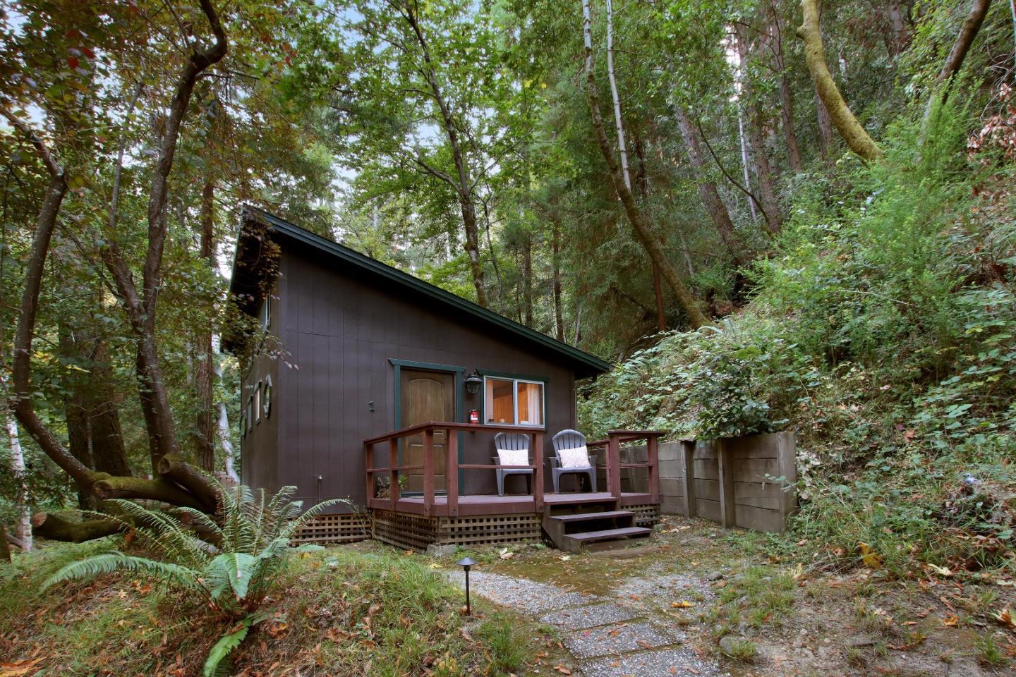 16770 Redwood Lodge RD