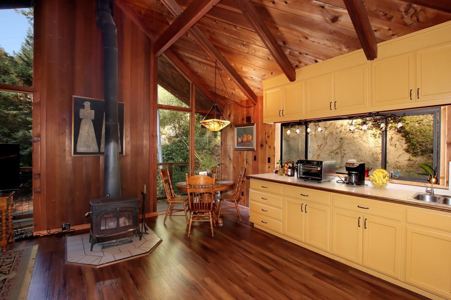 16770 Redwood Lodge RD